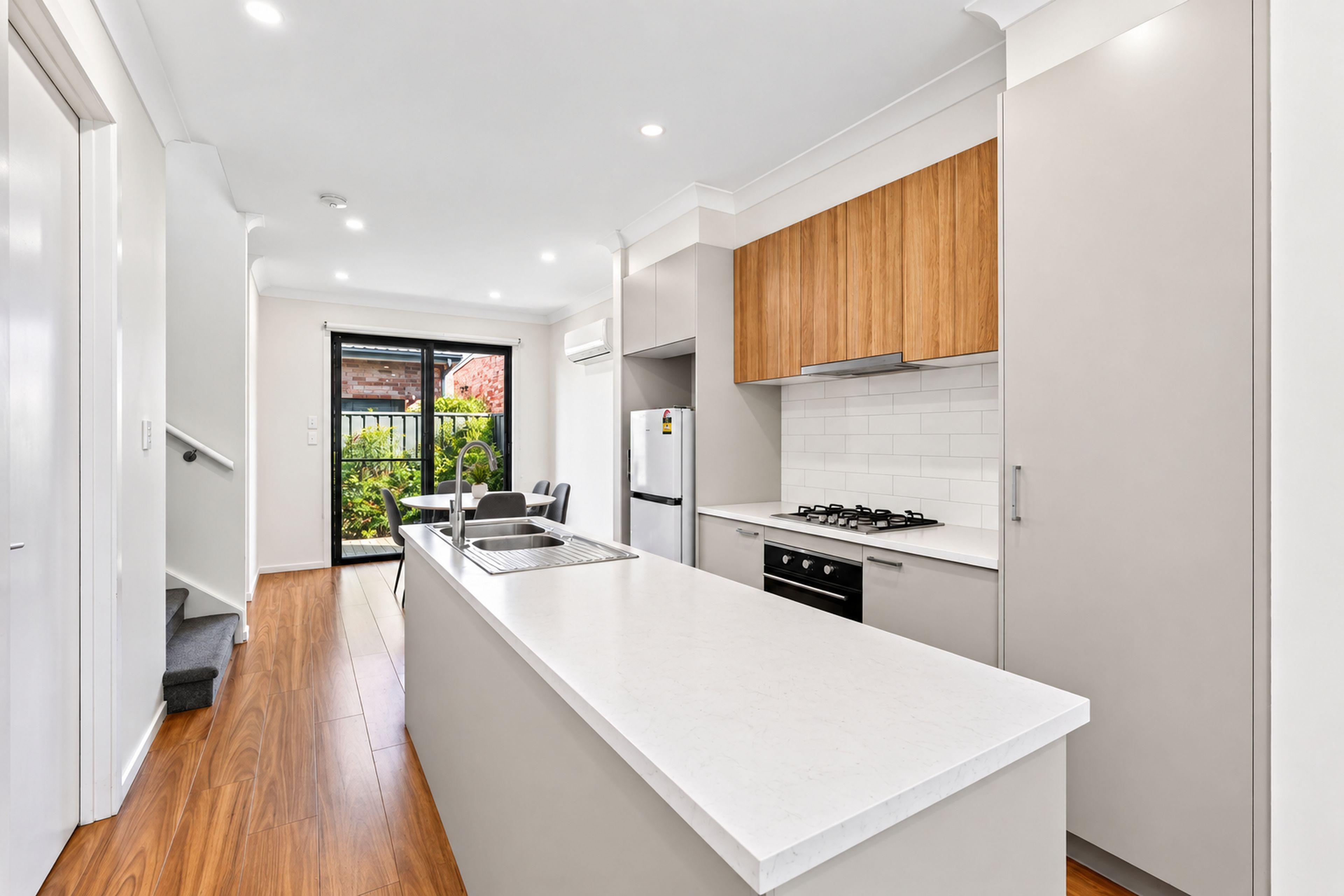 14 Harley Place — photo 3 of 14