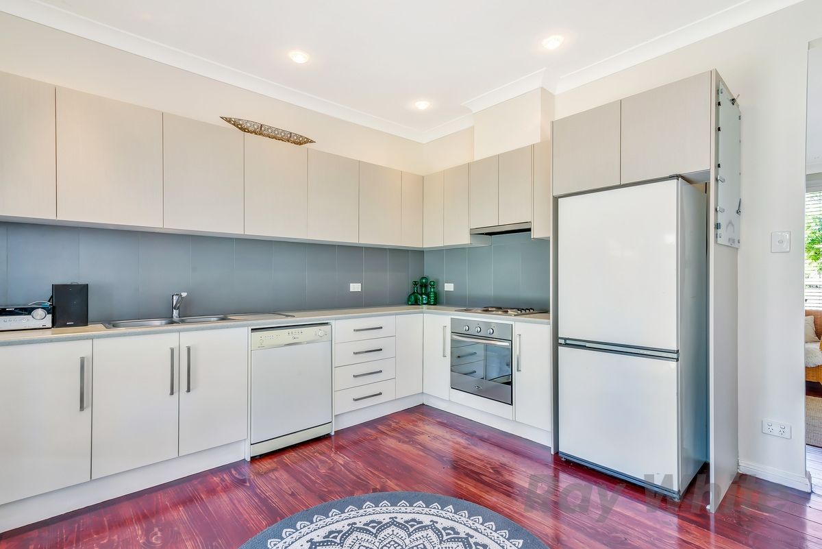 17 Nyora Crescent — photo 12 of 30