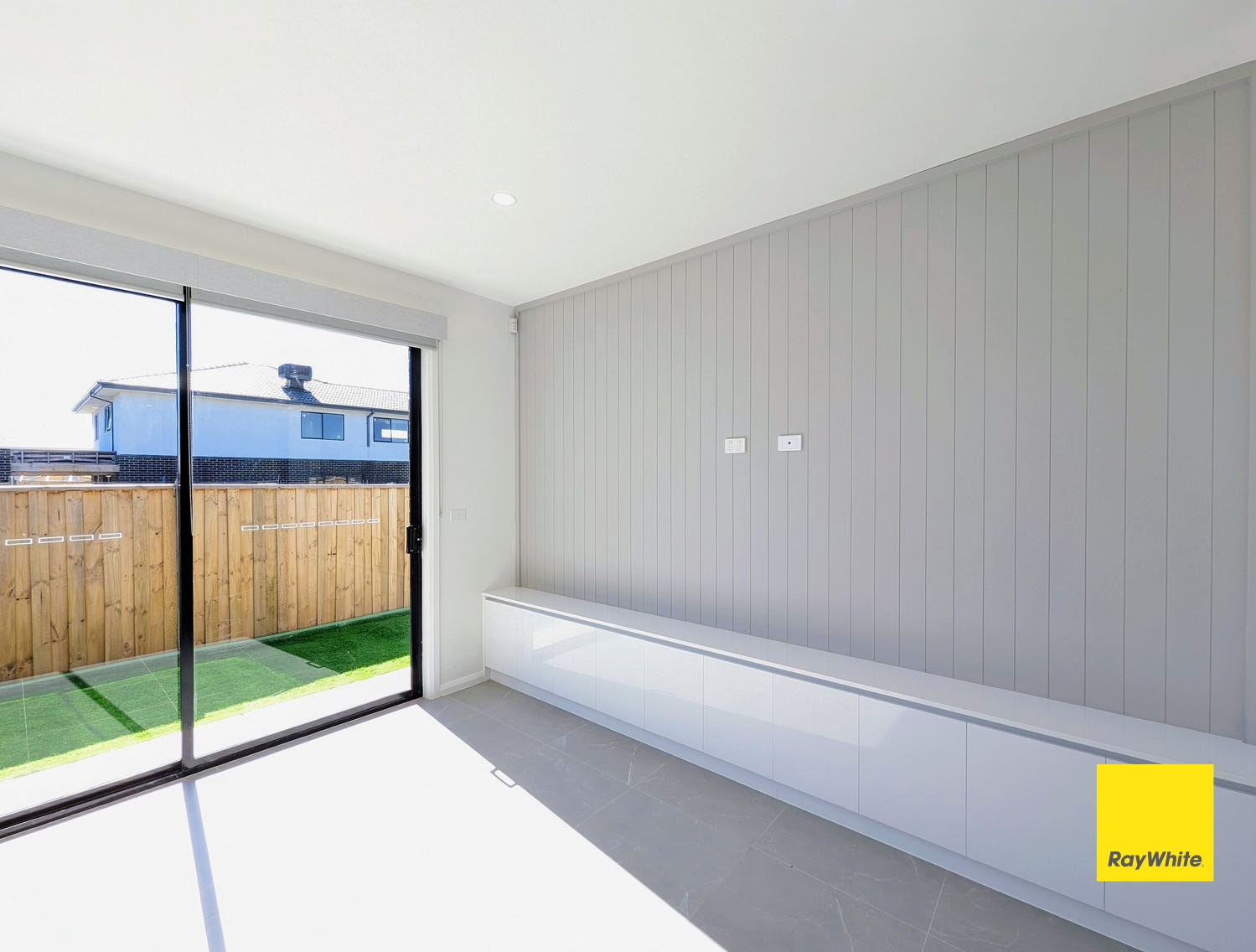 29 Roseneath Way — photo 8 of 15