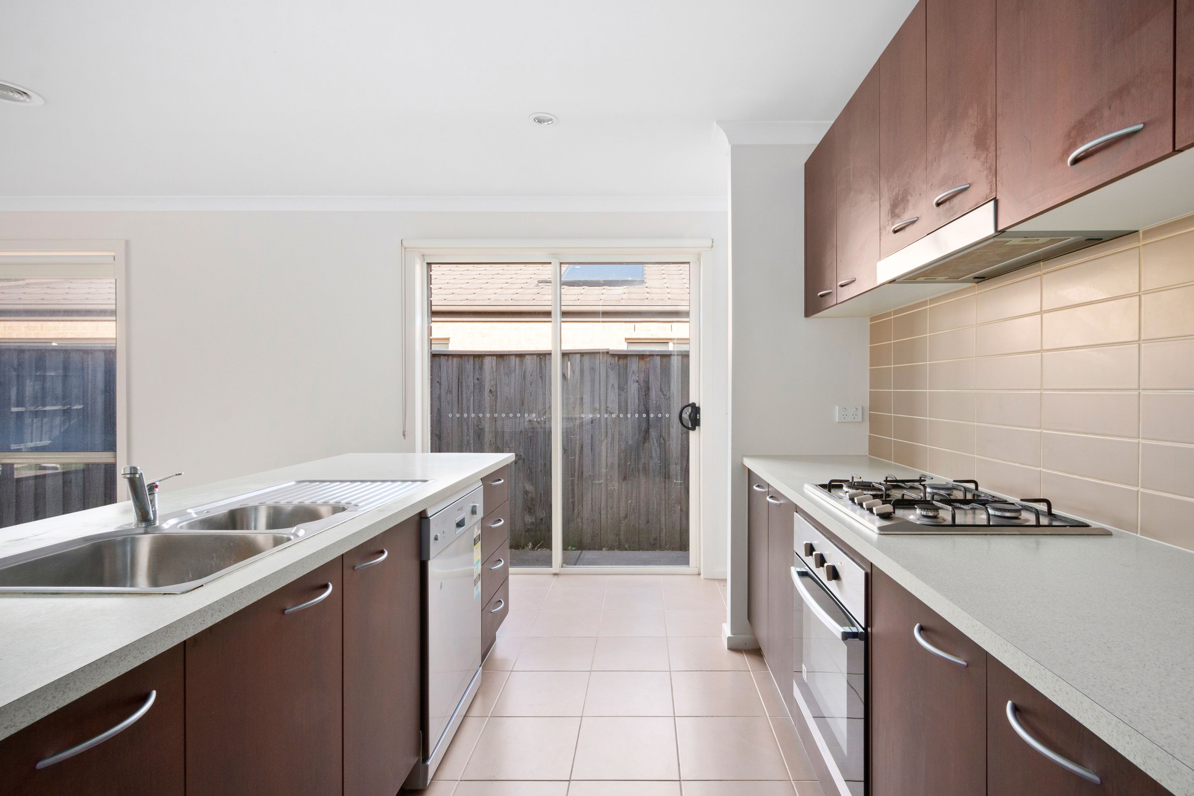 63 Fallingwater Drive, Pakenham, VIC 3810