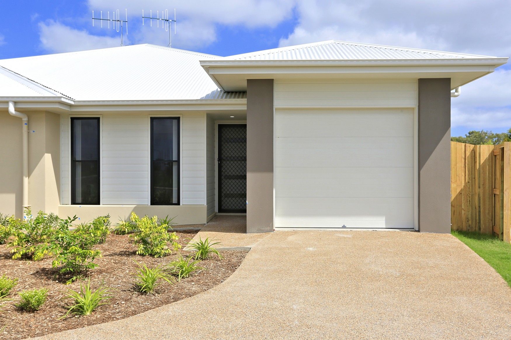 2/45 Sorrento Drive, Bargara, QLD 4670