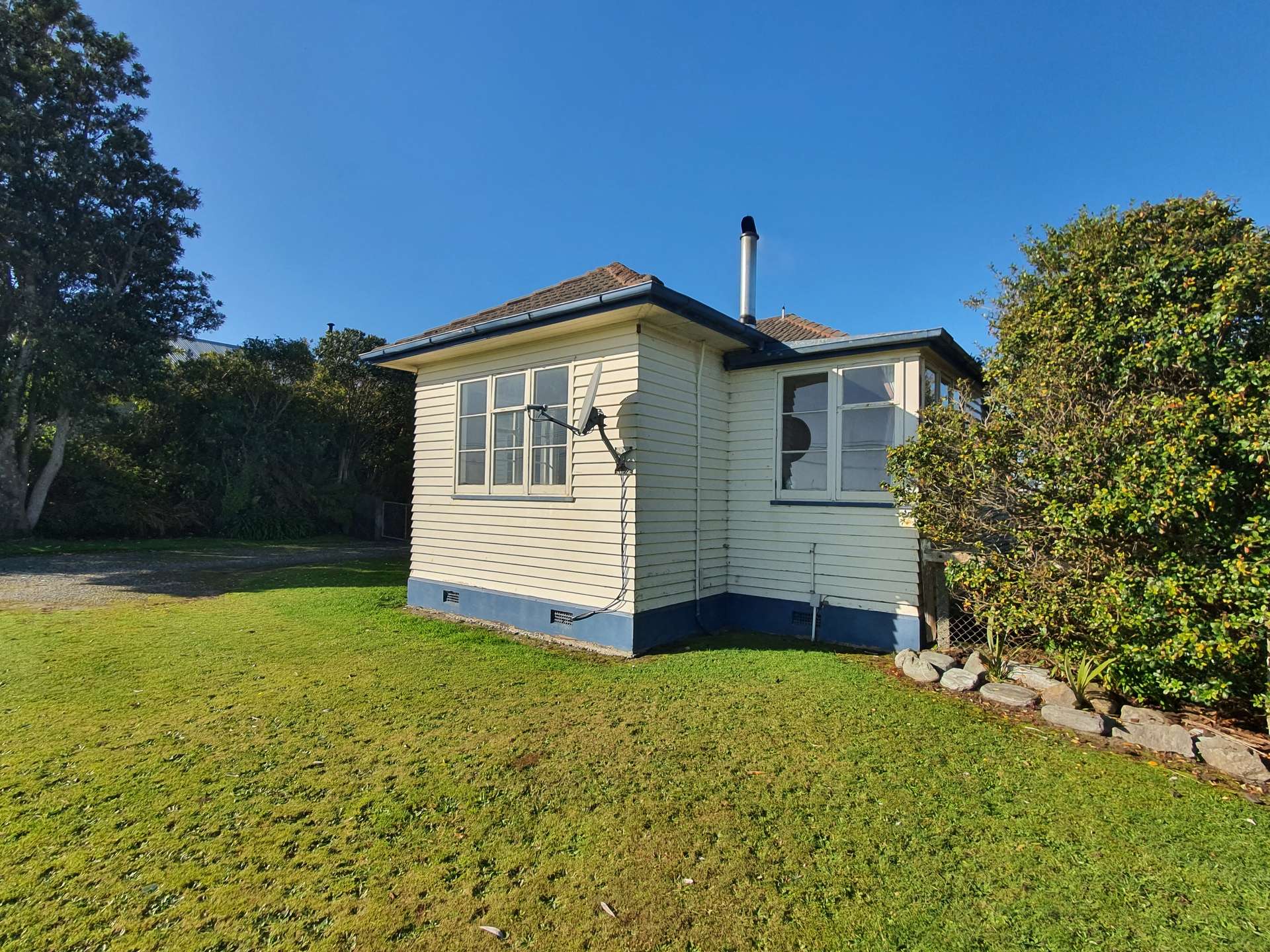 172 Fitzherbert Street photo 2