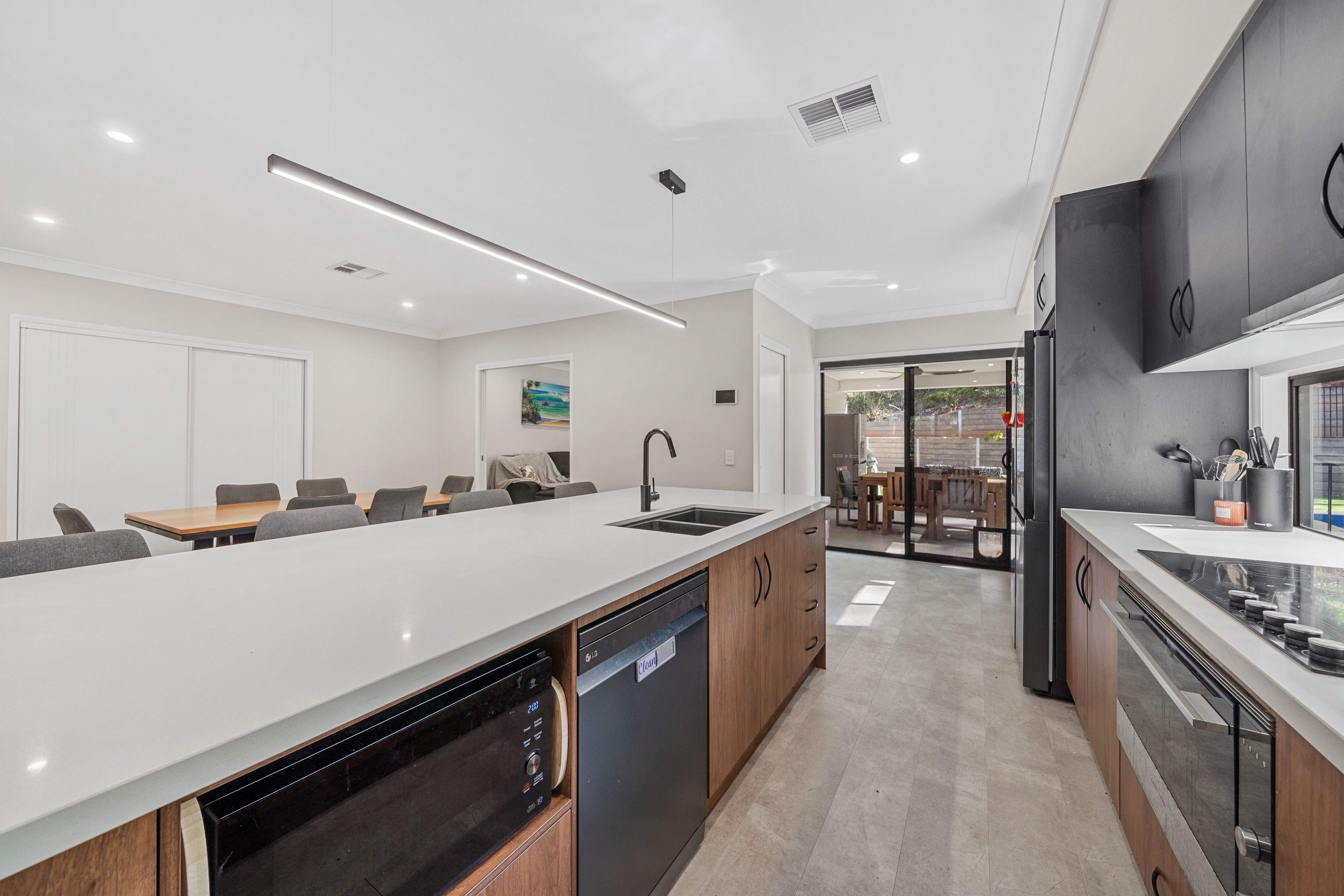 25A Tingi Avenue — photo 7 of 20