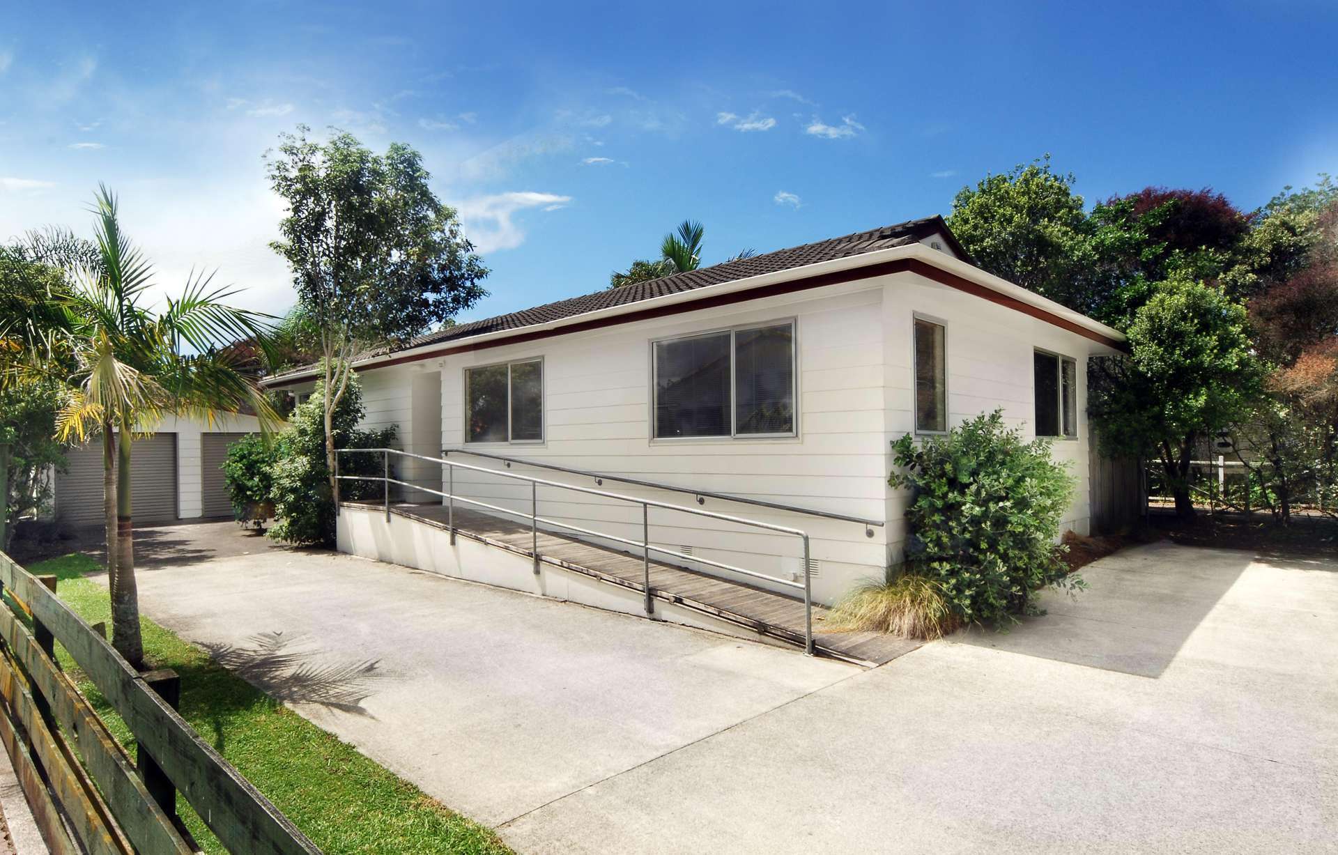 15 Casuarina Road photo 0