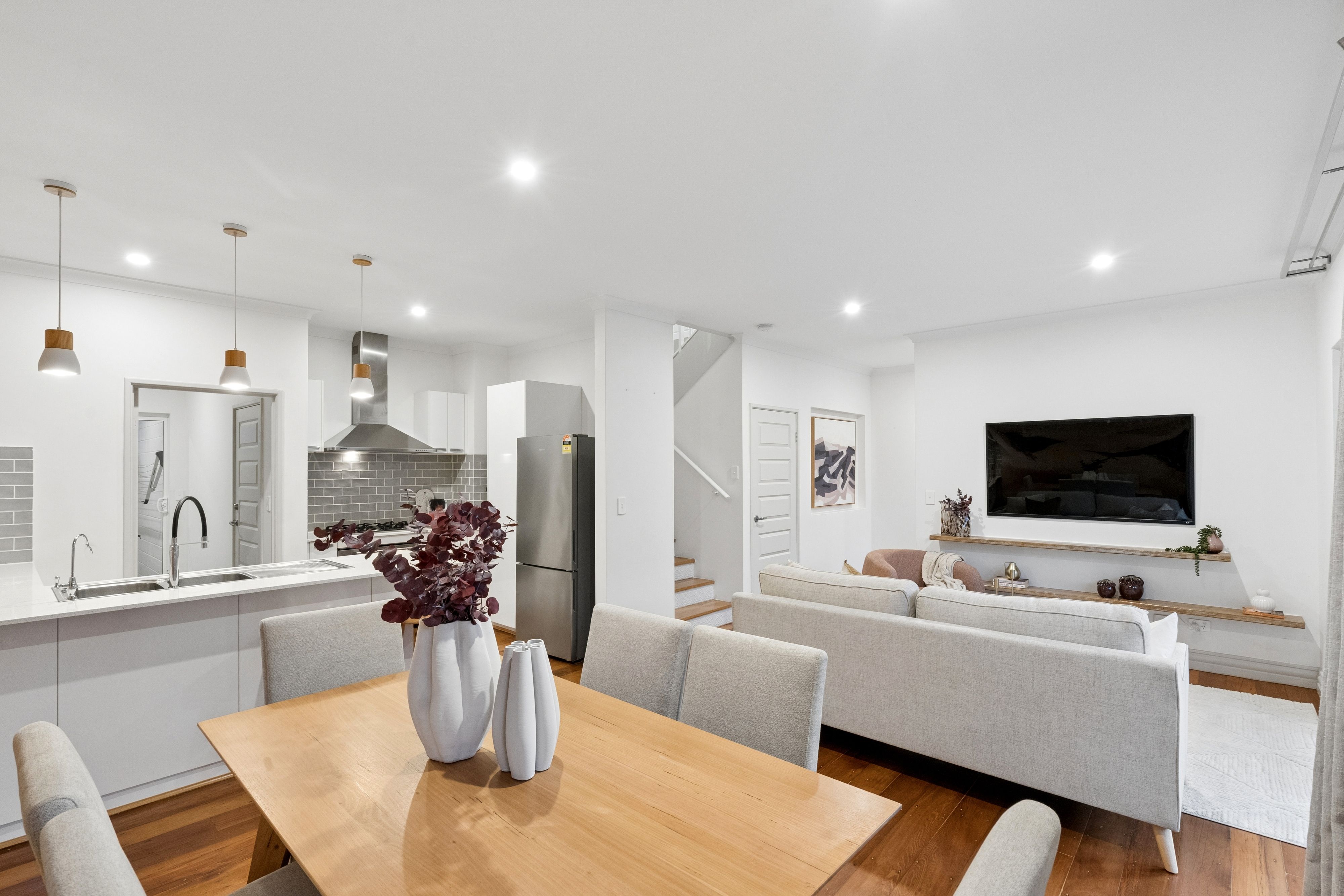 3/7 Marina Drive — photo 14 of 21