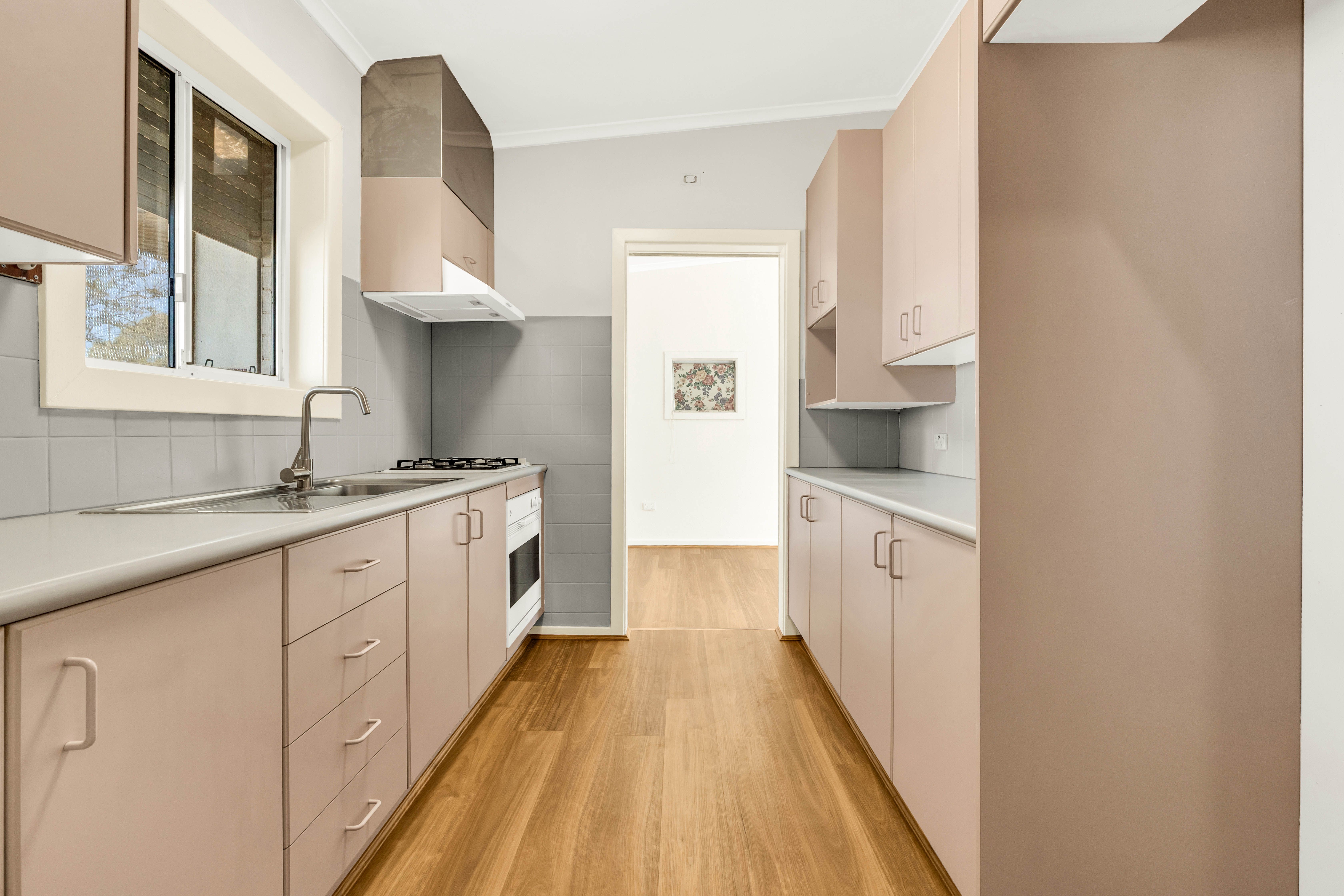 9 Stapleton Street — photo 8 of 19