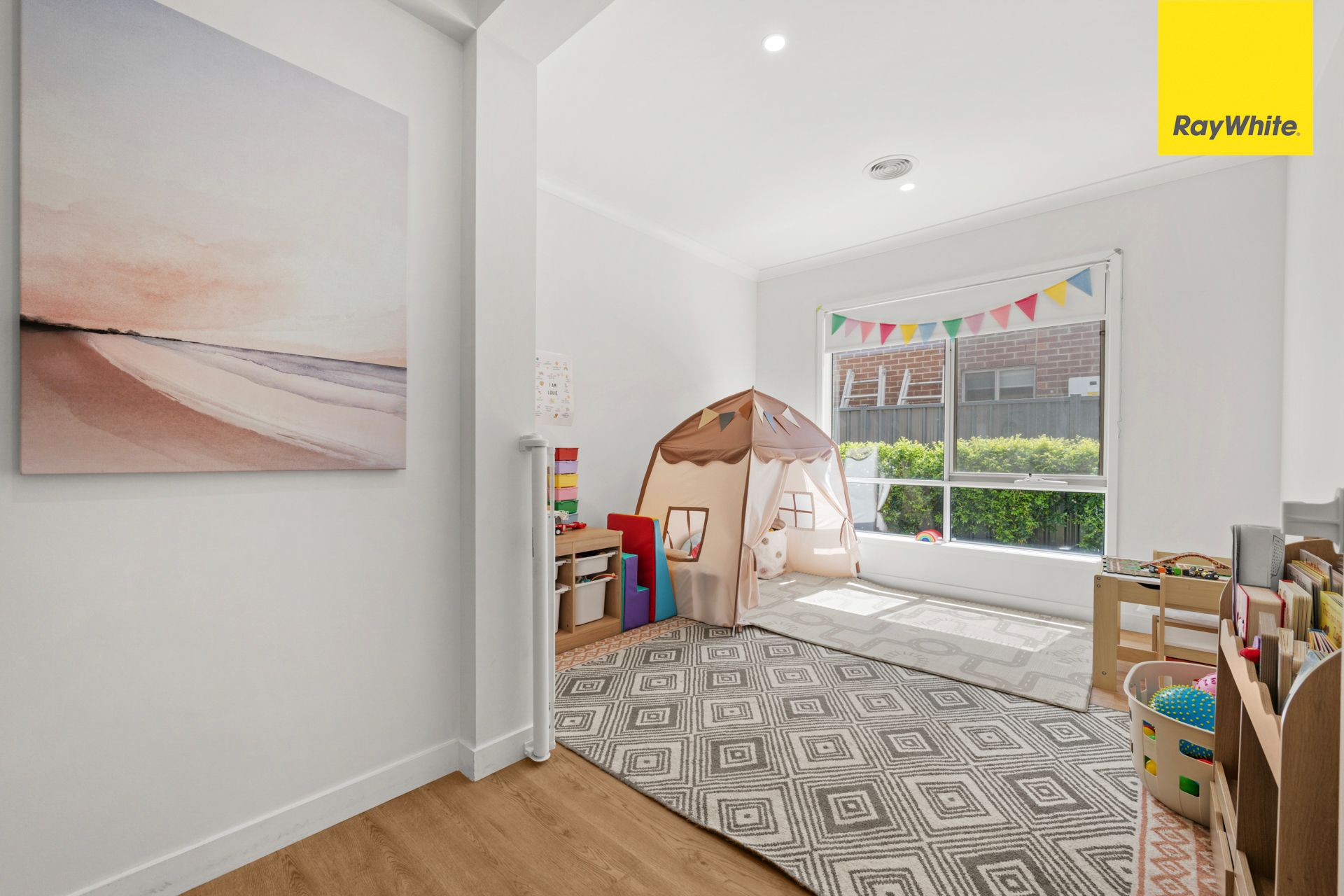 22 Doolans Street — photo 8 of 27