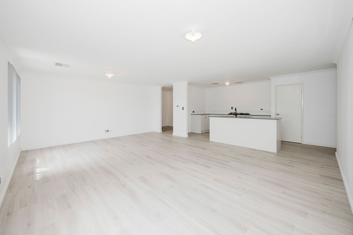 3 Paluma Grove, Yanchep, WA 6035