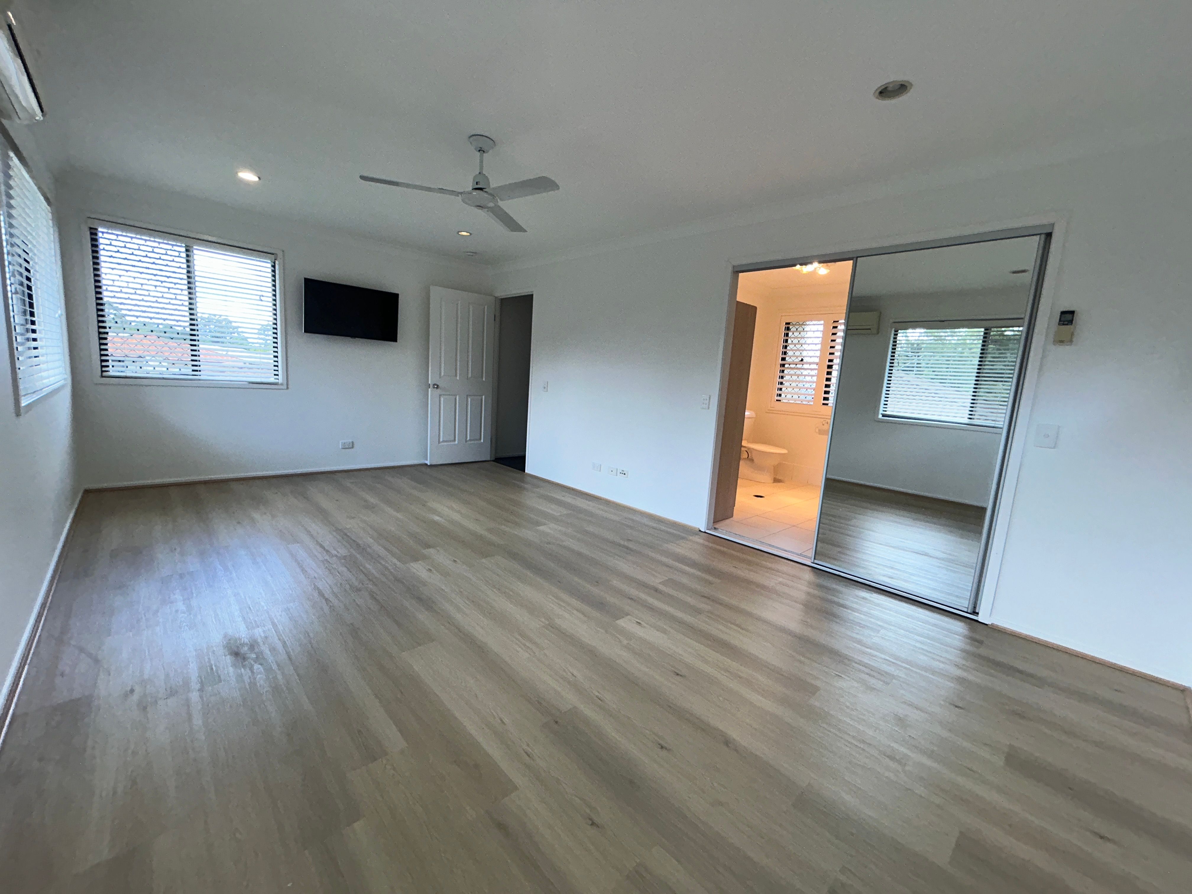 73 Hollywood Avenue — photo 12 of 30