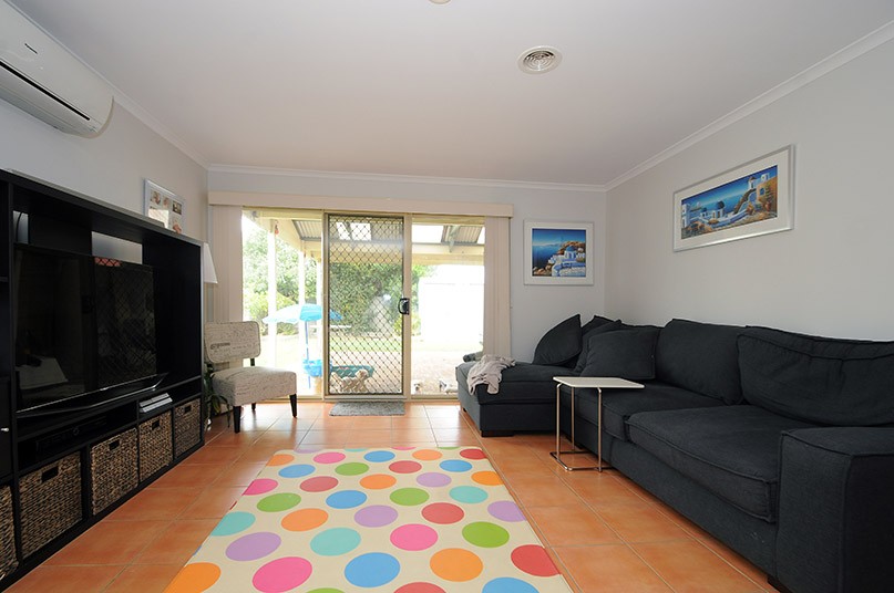 36 Scotsdale Drive, Cranbourne East, VIC 3977