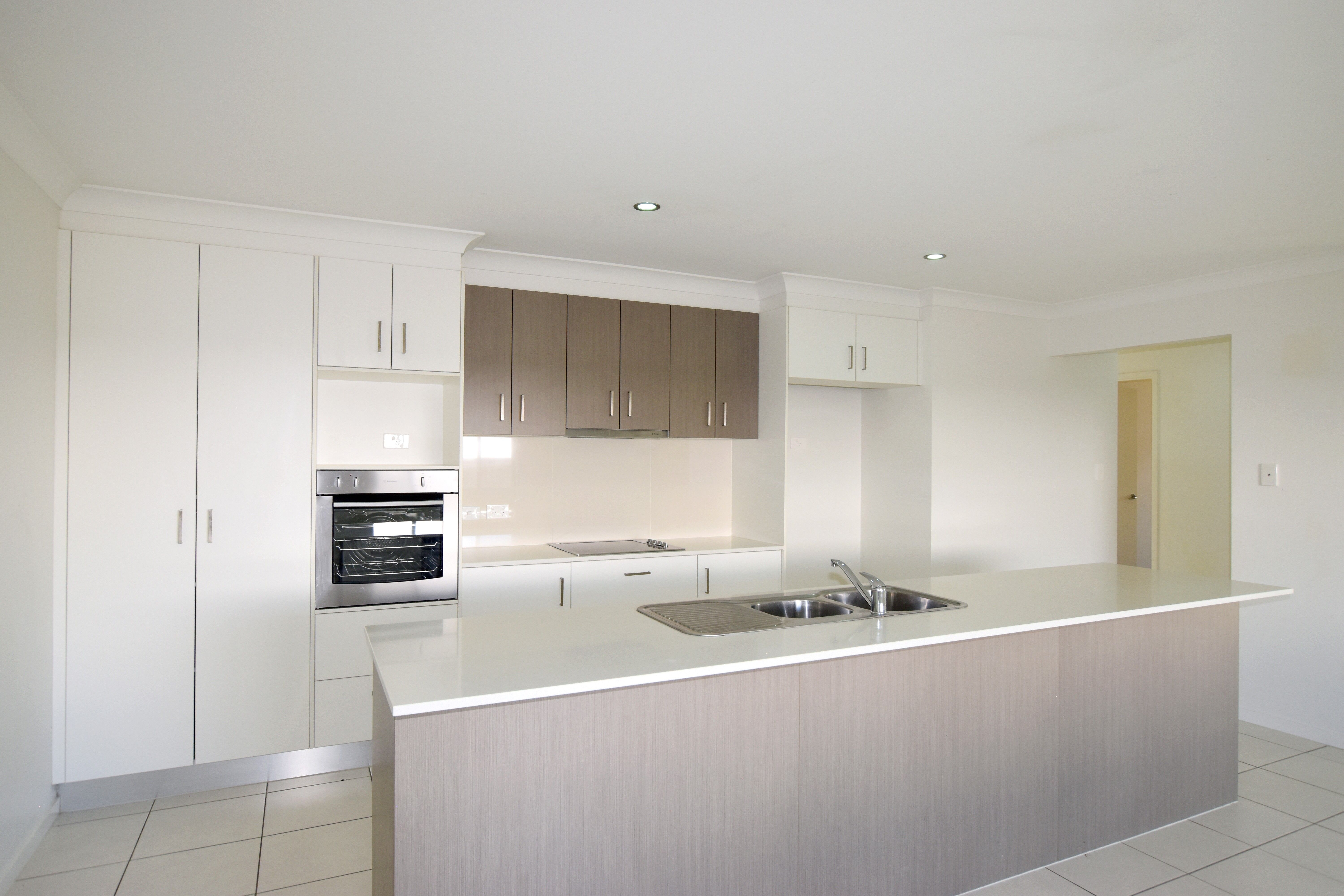 11 Brindabella Parade, New Auckland, QLD 4680