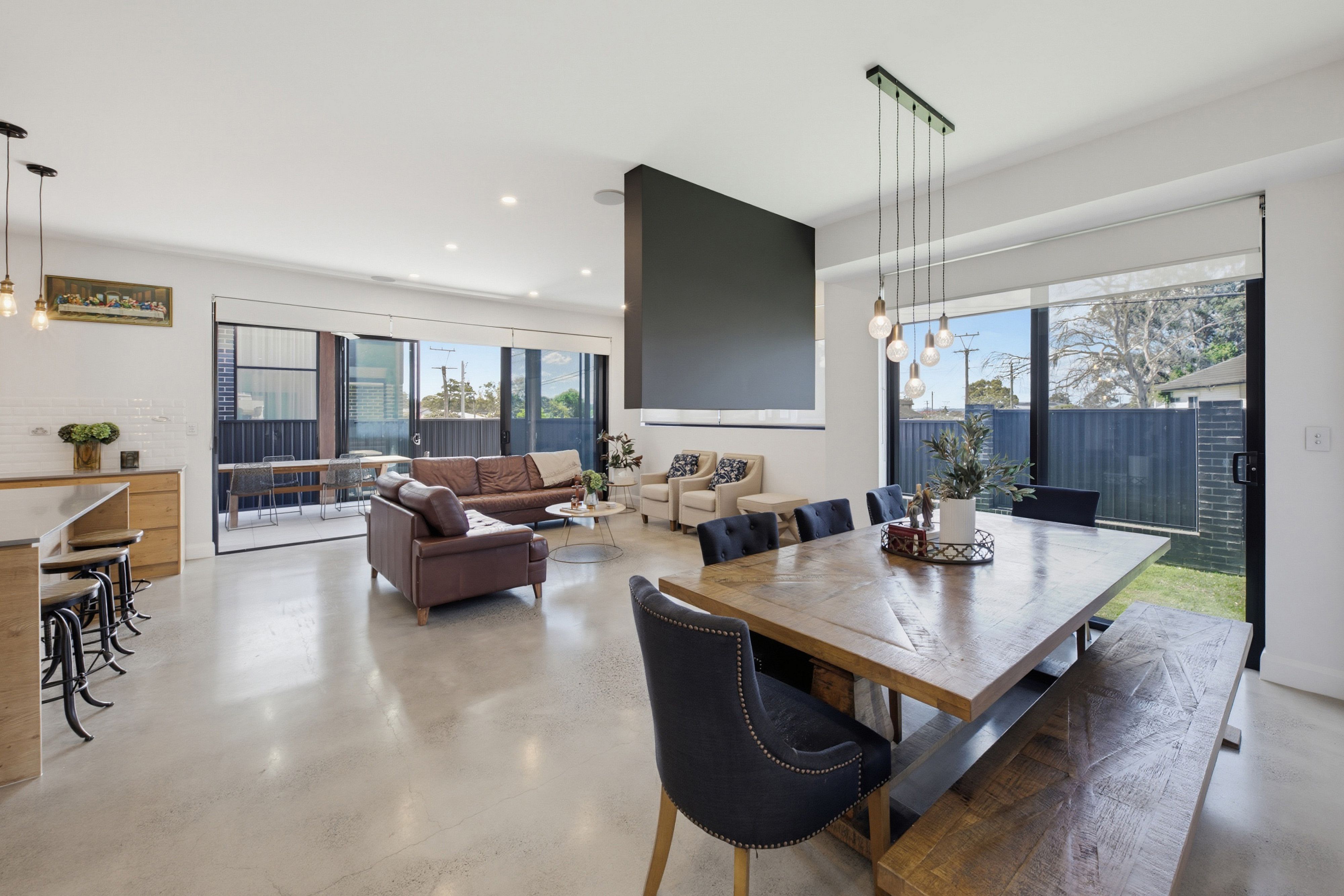 2 Bruce Street — photo 3 of 12