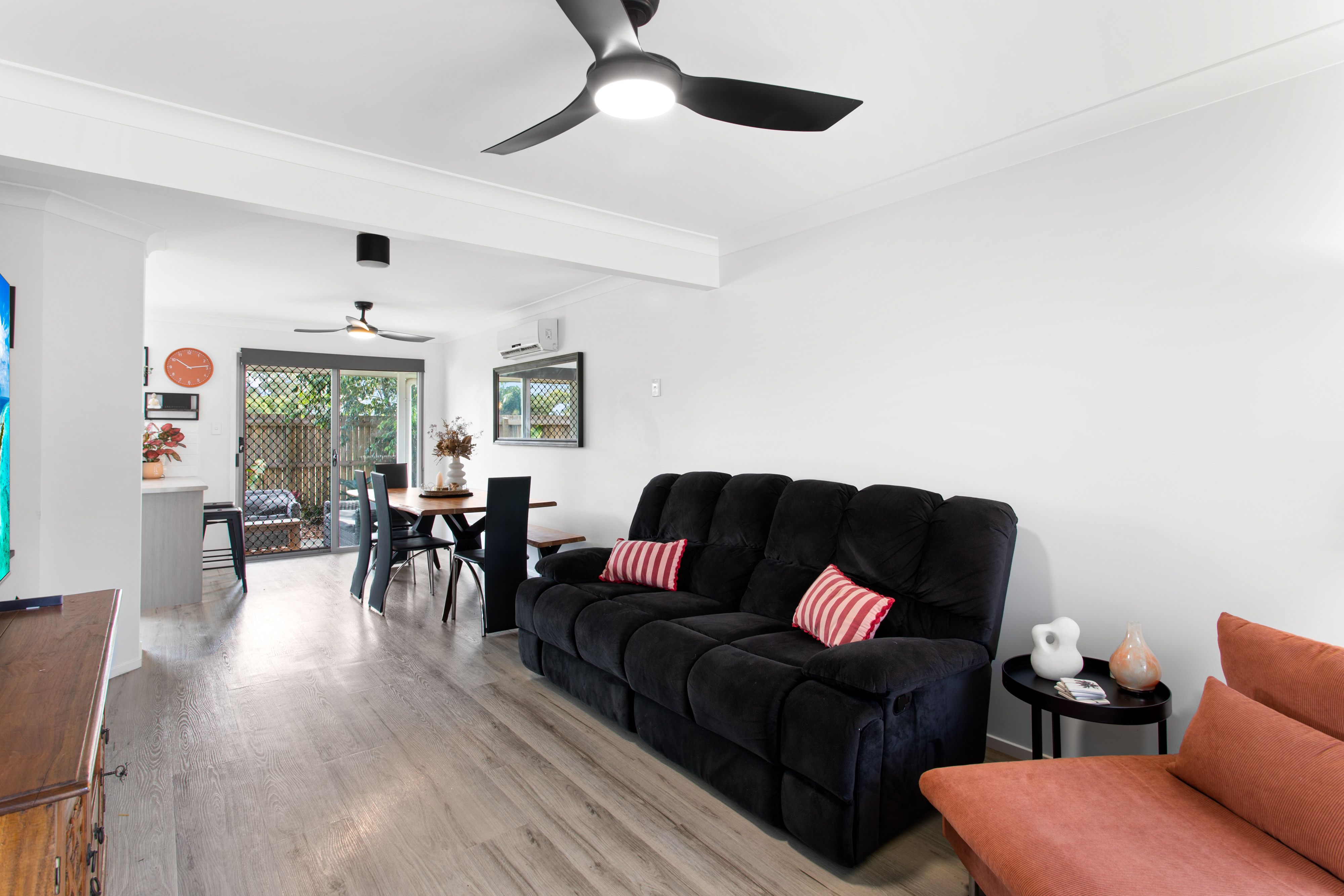 8/32 Blyth Road — photo 4 of 16
