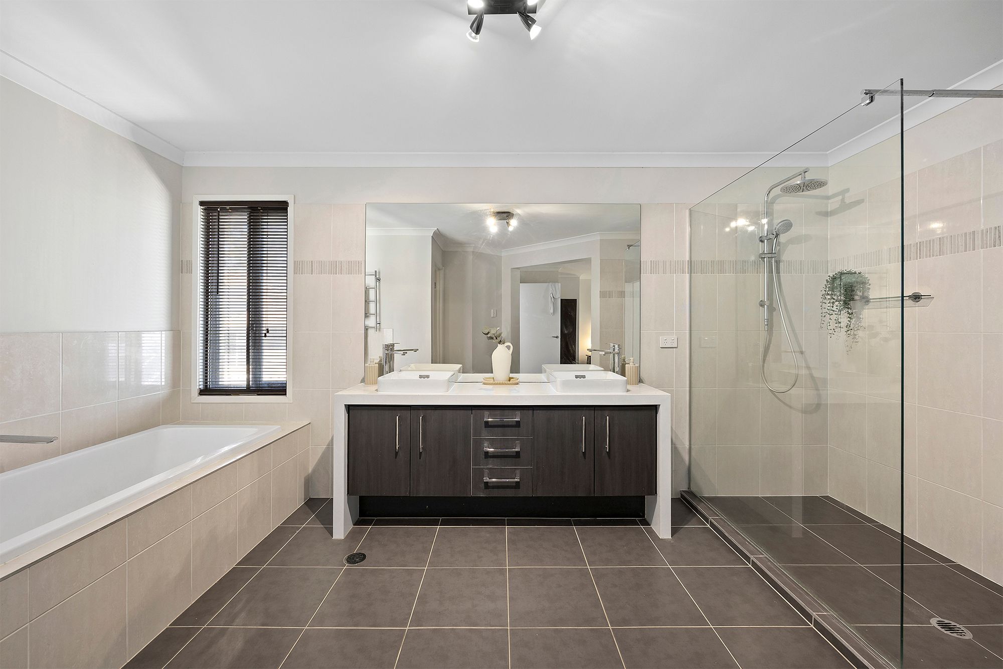 221 Ridley Road — photo 13 of 22