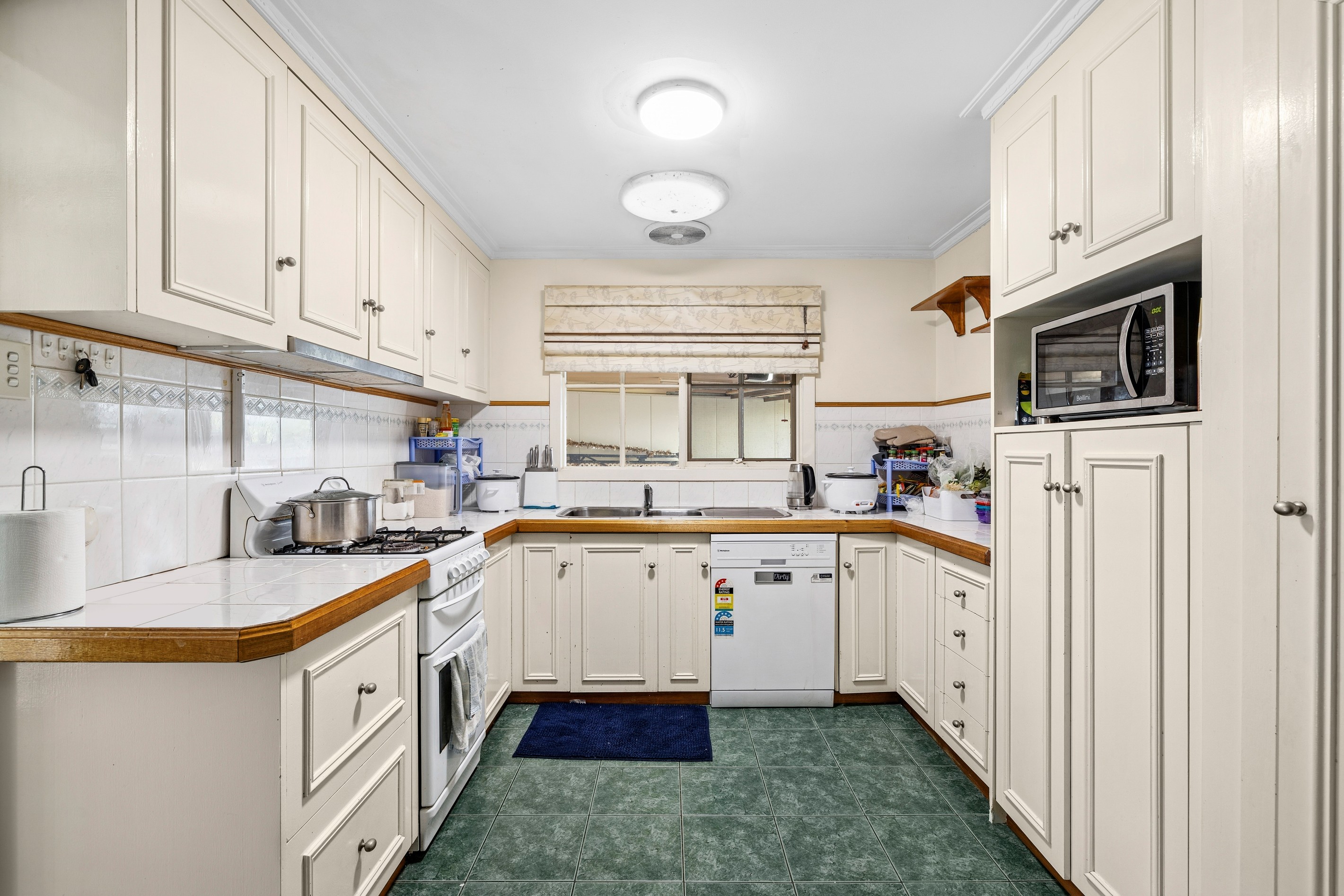 6 Castles Crescent, Kyneton, VIC 3444