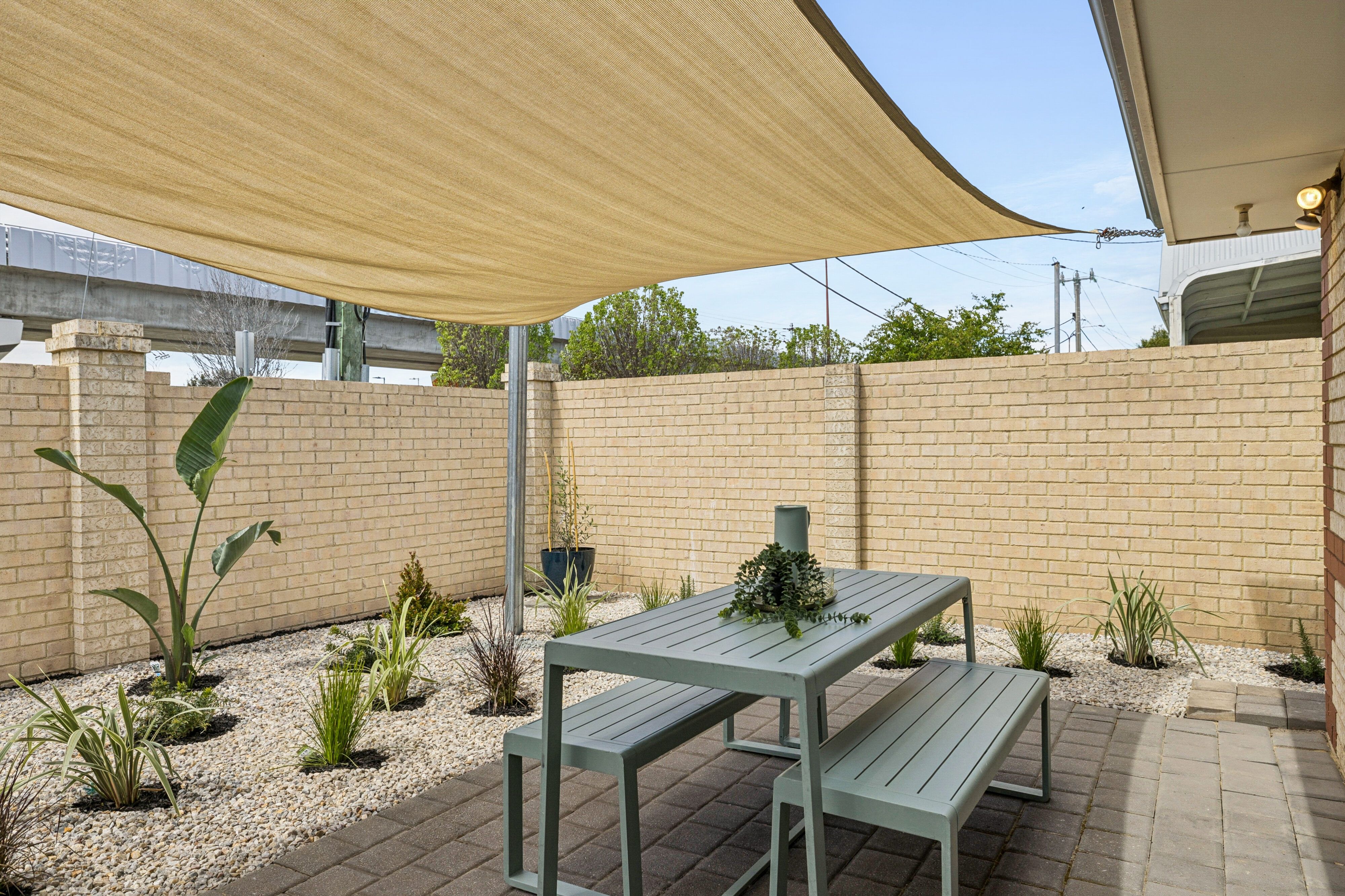 1/205-207 Sevenoaks Street — photo 7 of 28