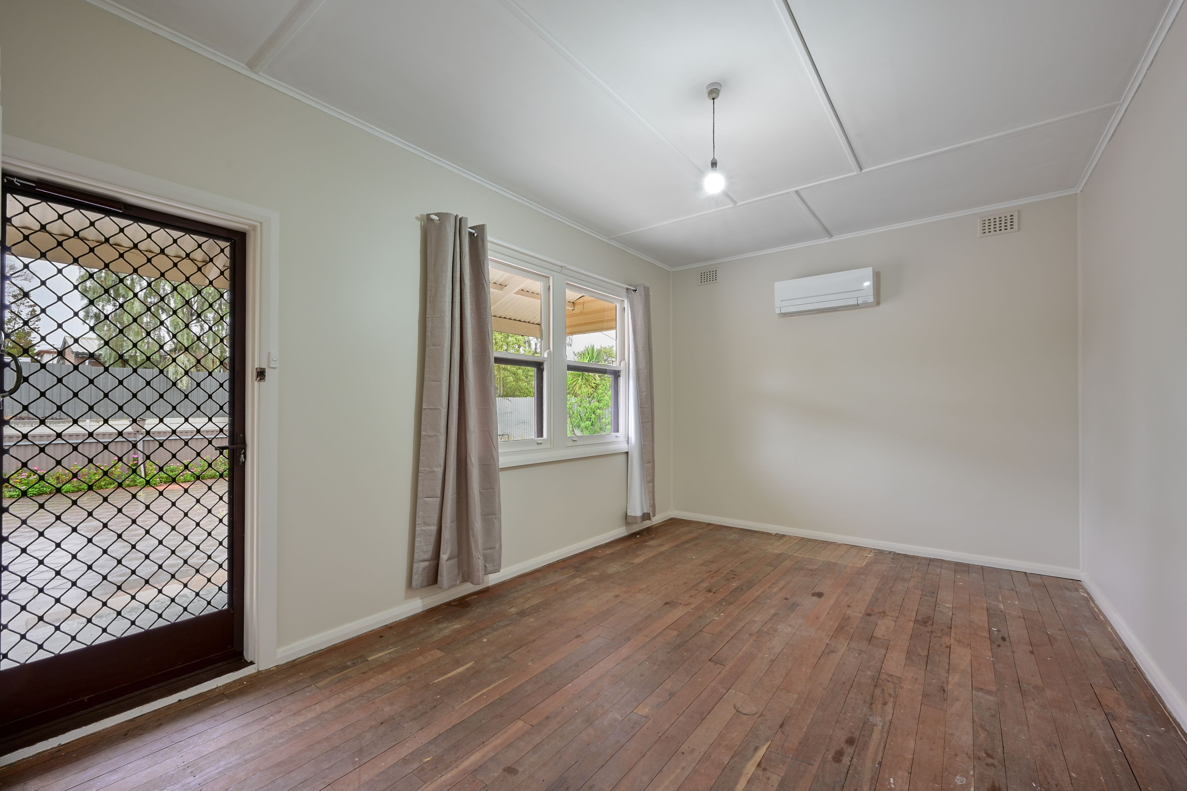 17 Argyle Street — photo 3 of 16