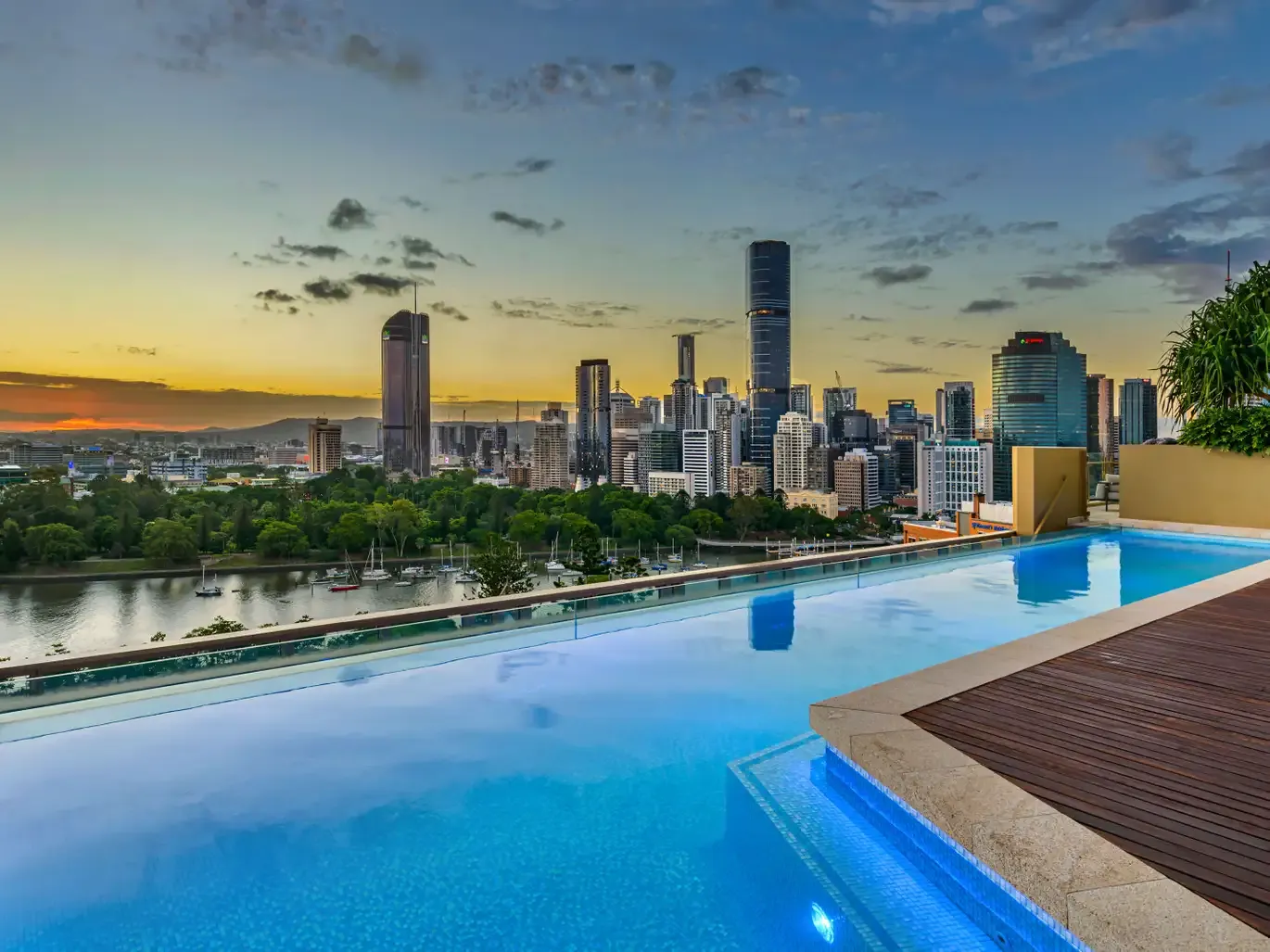 1105/25 Shafston Avenue, Kangaroo Point, QLD 4169