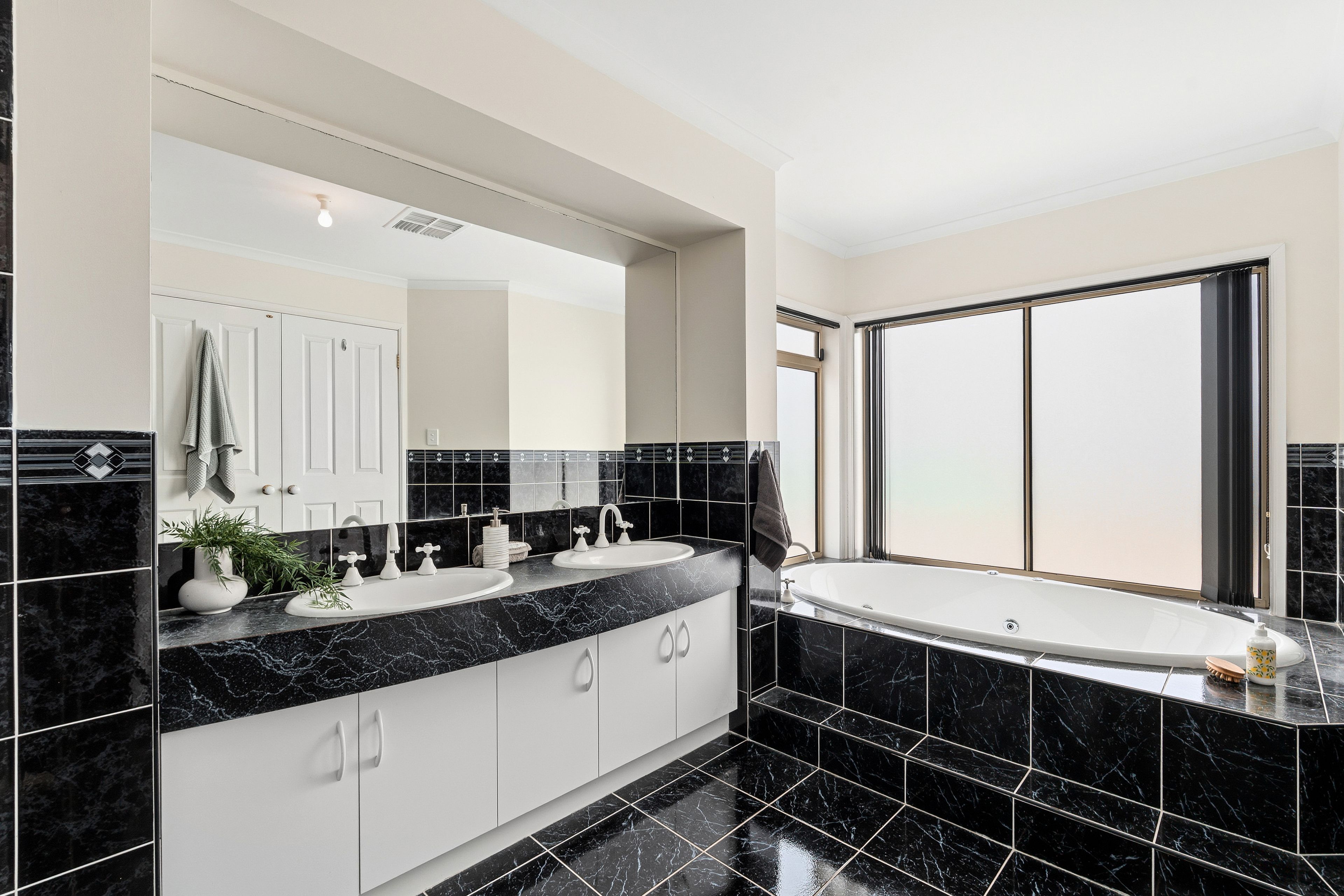 14 Charlson Rise — photo 17 of 30