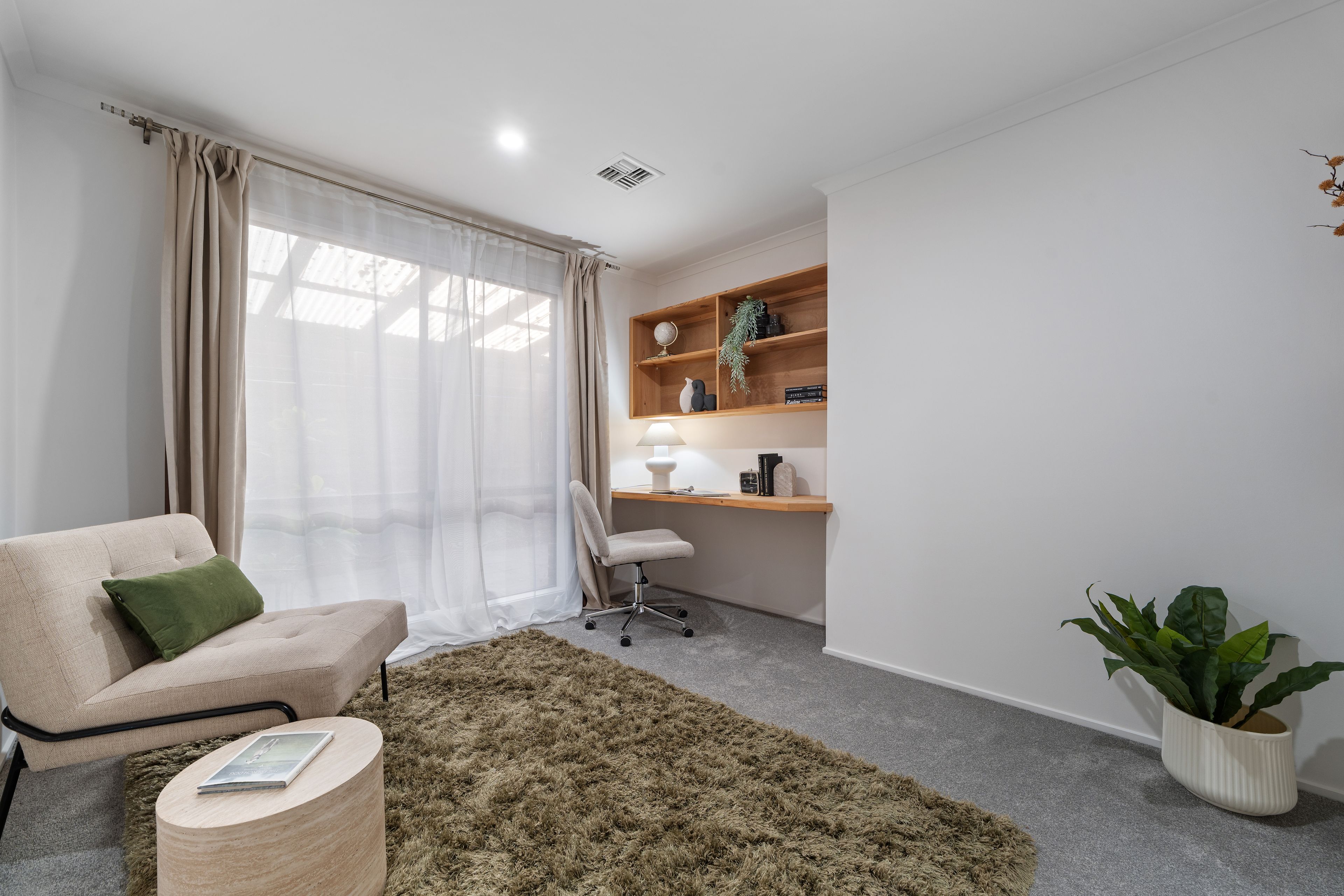 17 Lord Rodney Drive — photo 10 of 24