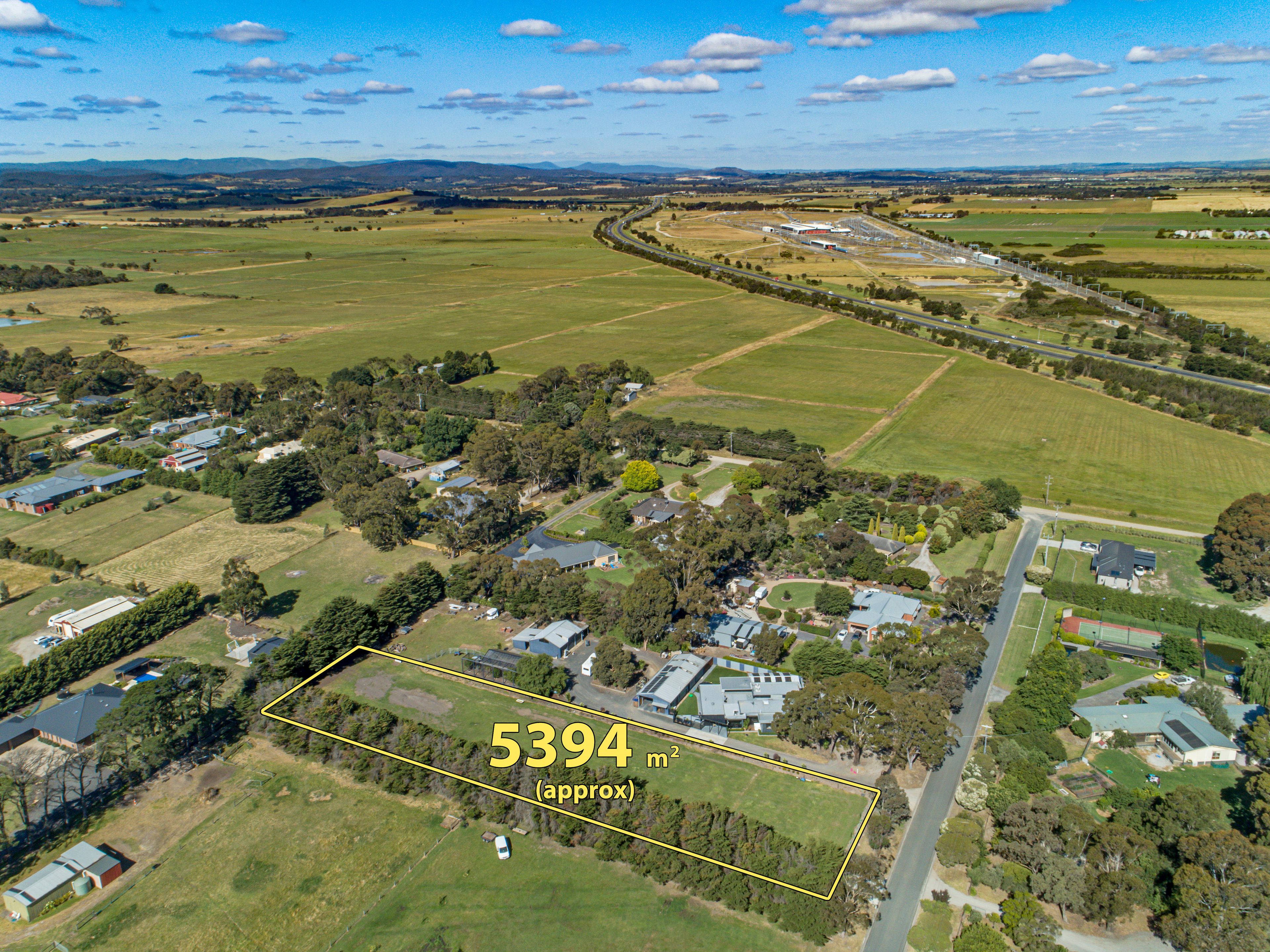 27 Pinehill Drive, Pakenham, VIC 3810