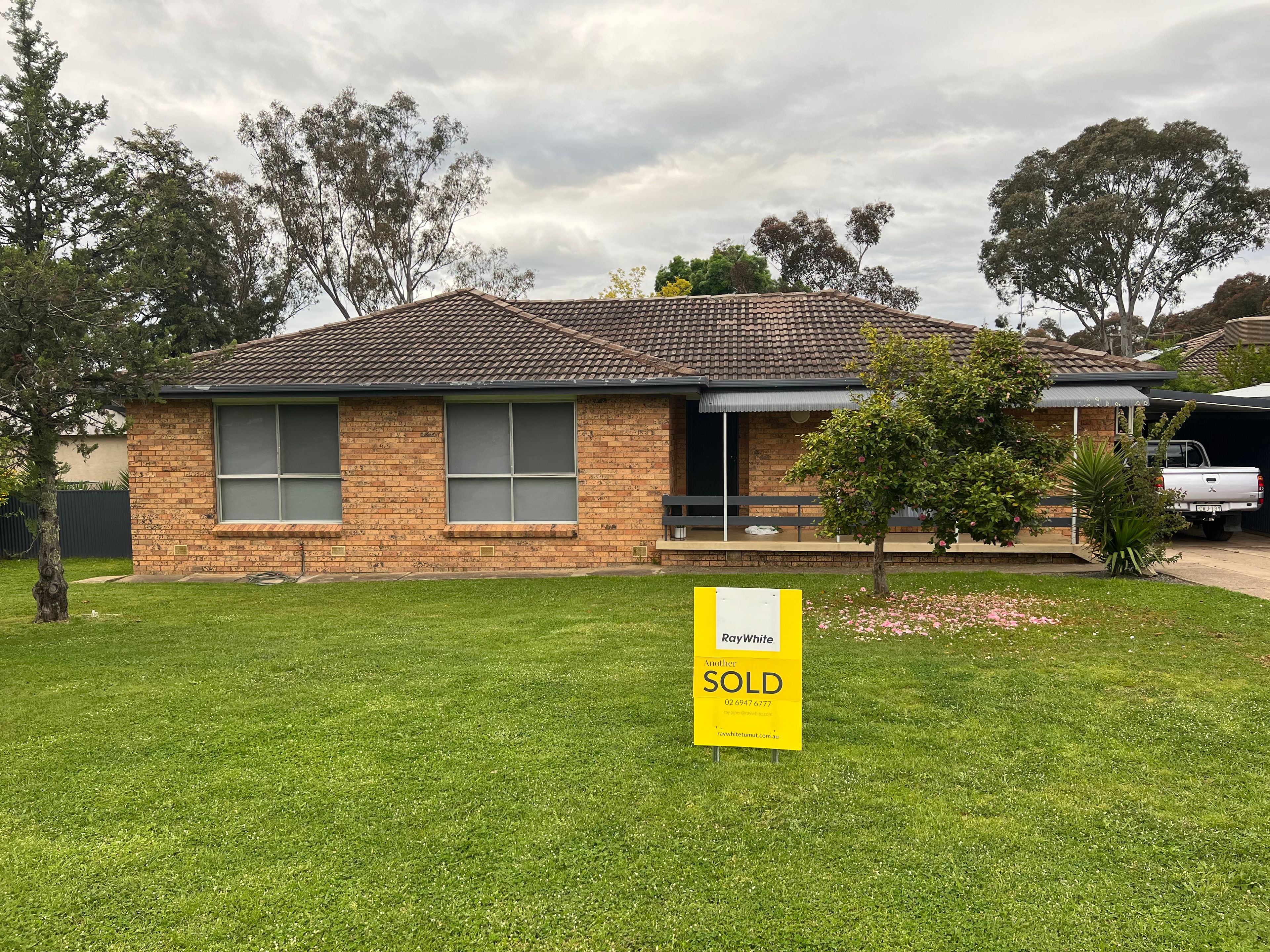 33 Quandong Avenue, Tumut NSW 2720