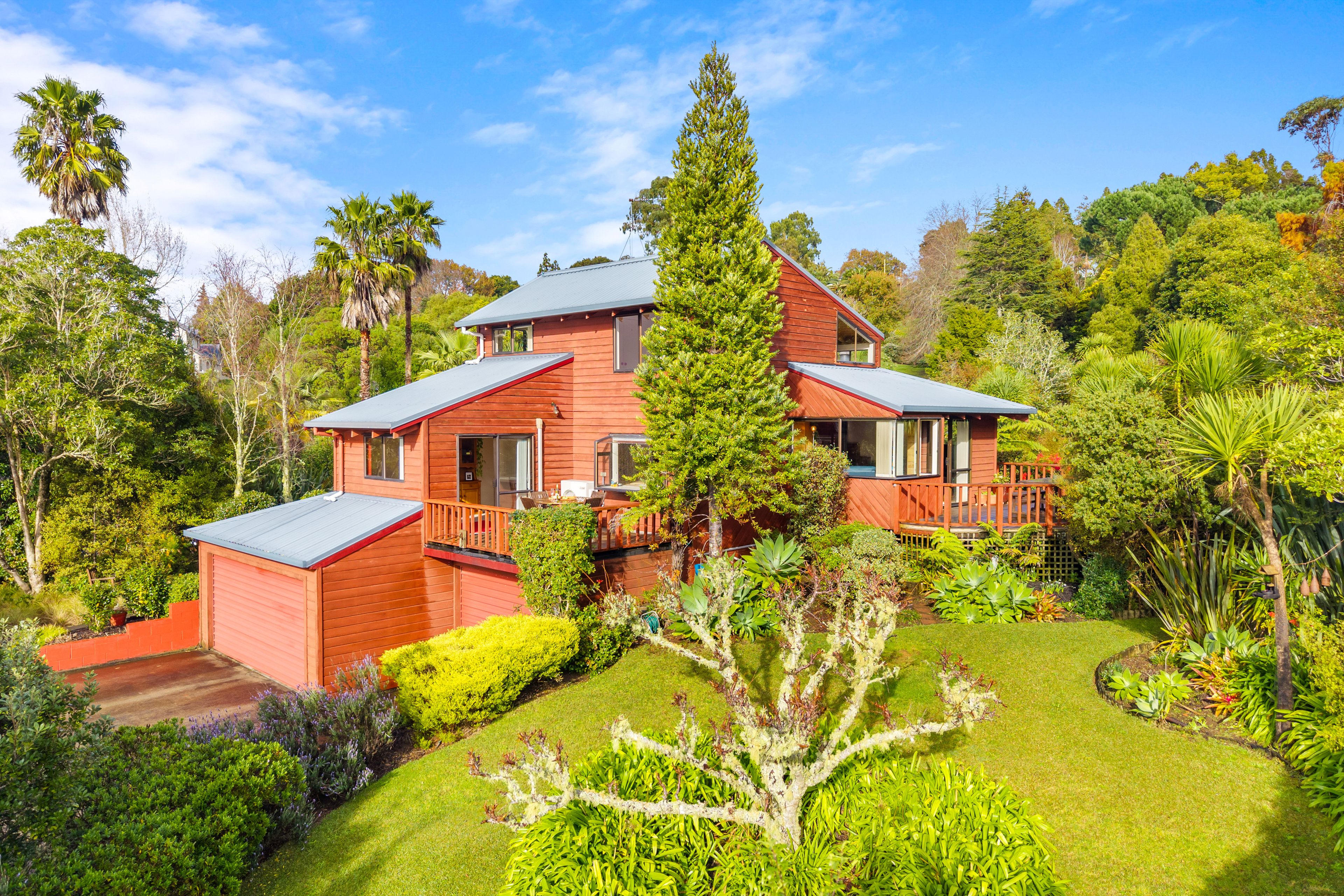 28 Laingfield Terrace, Laingholm, Waitakere City