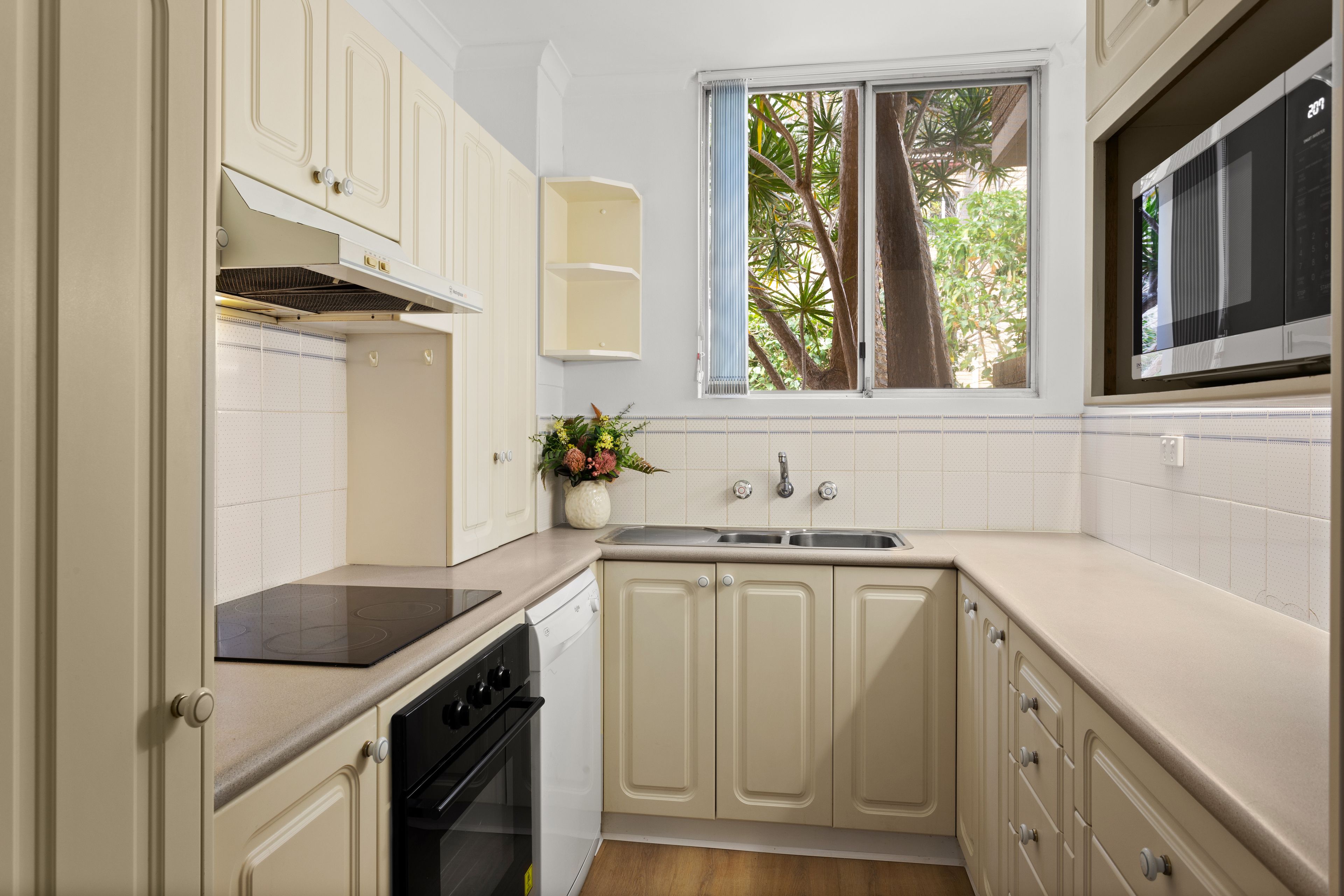 E1/17-31 Sunnyside Avenue, Caringbah, NSW 2229