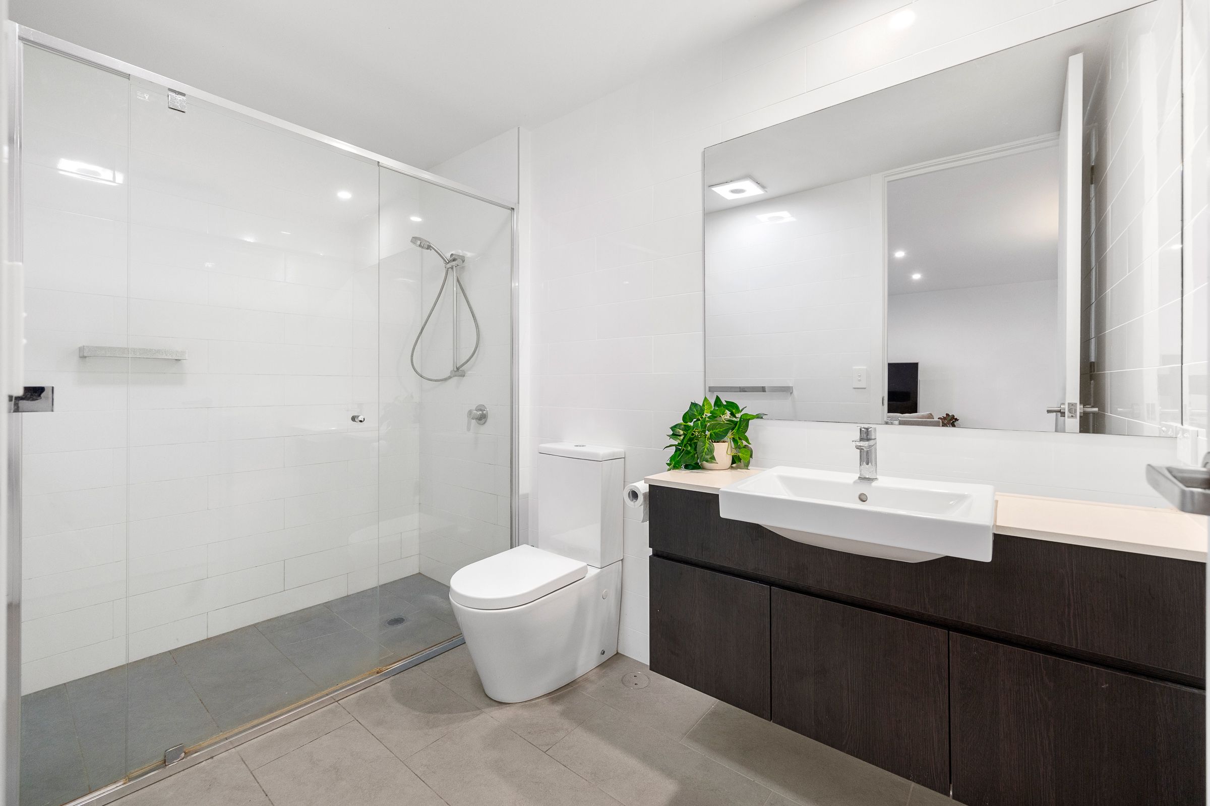 203/38 Latimer Street — photo 6 of 12