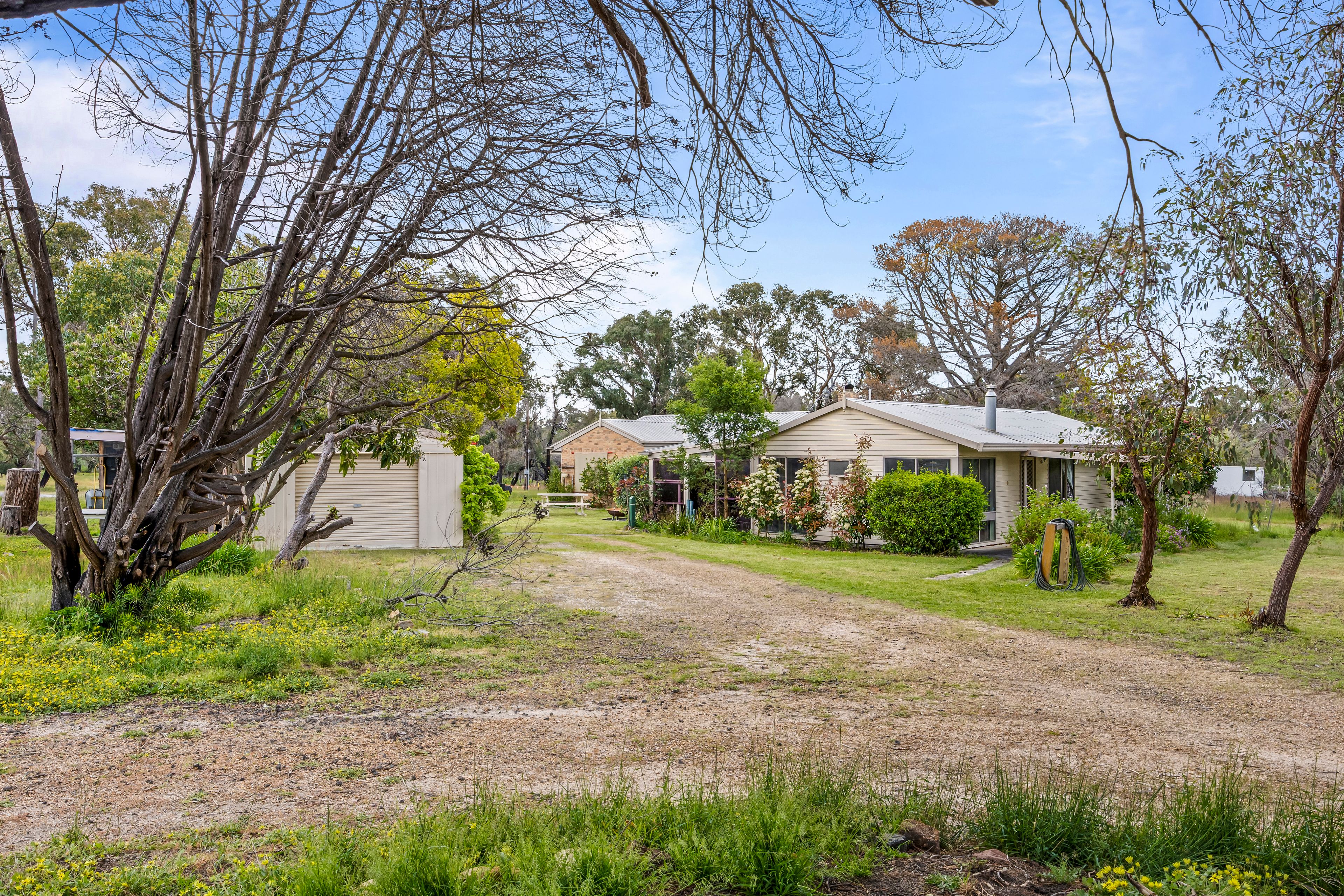 62 Waterhole Road, Pomonal, VIC 3381
