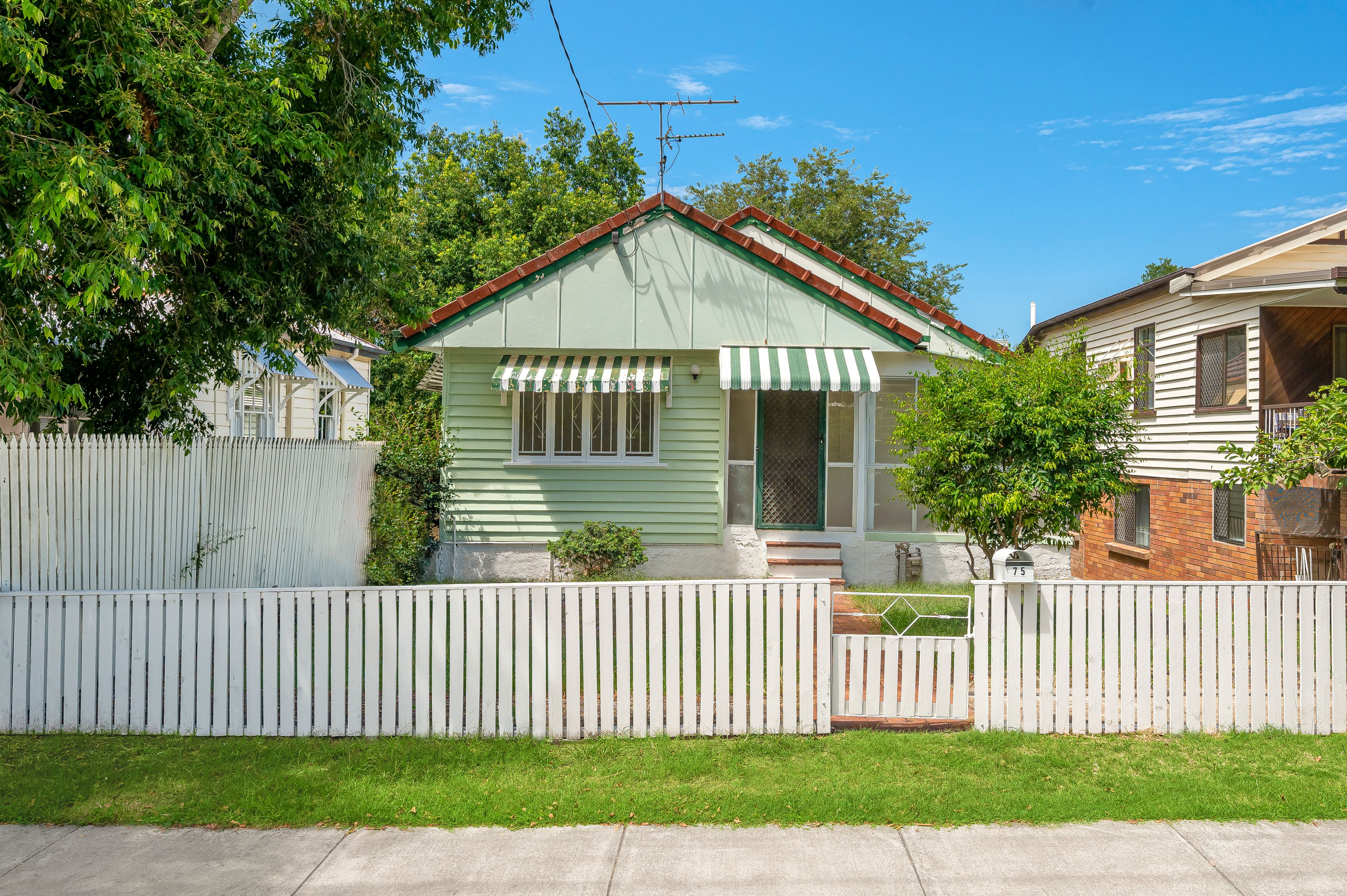 75 Gray Road, West End QLD 4101