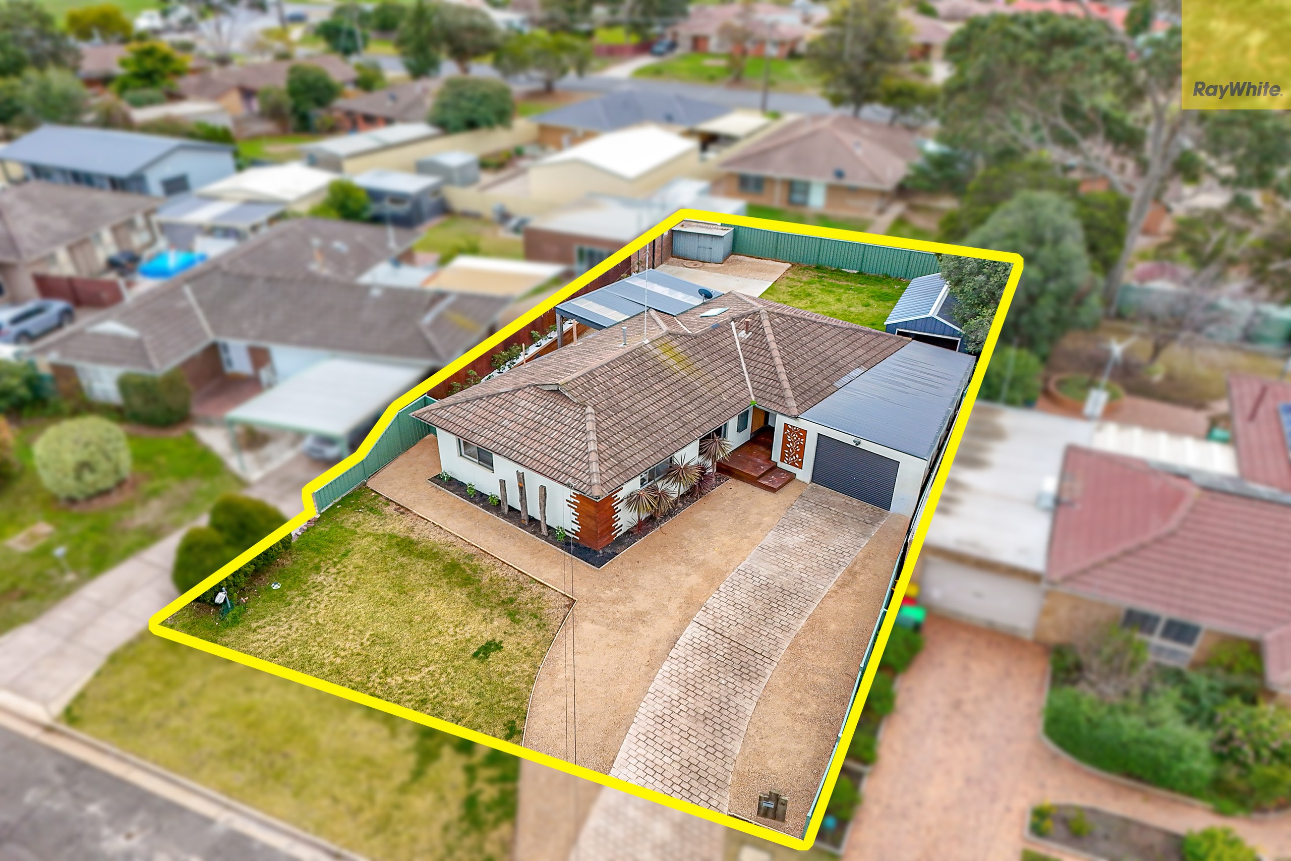 15 Witney Court, Darley, VIC 3340