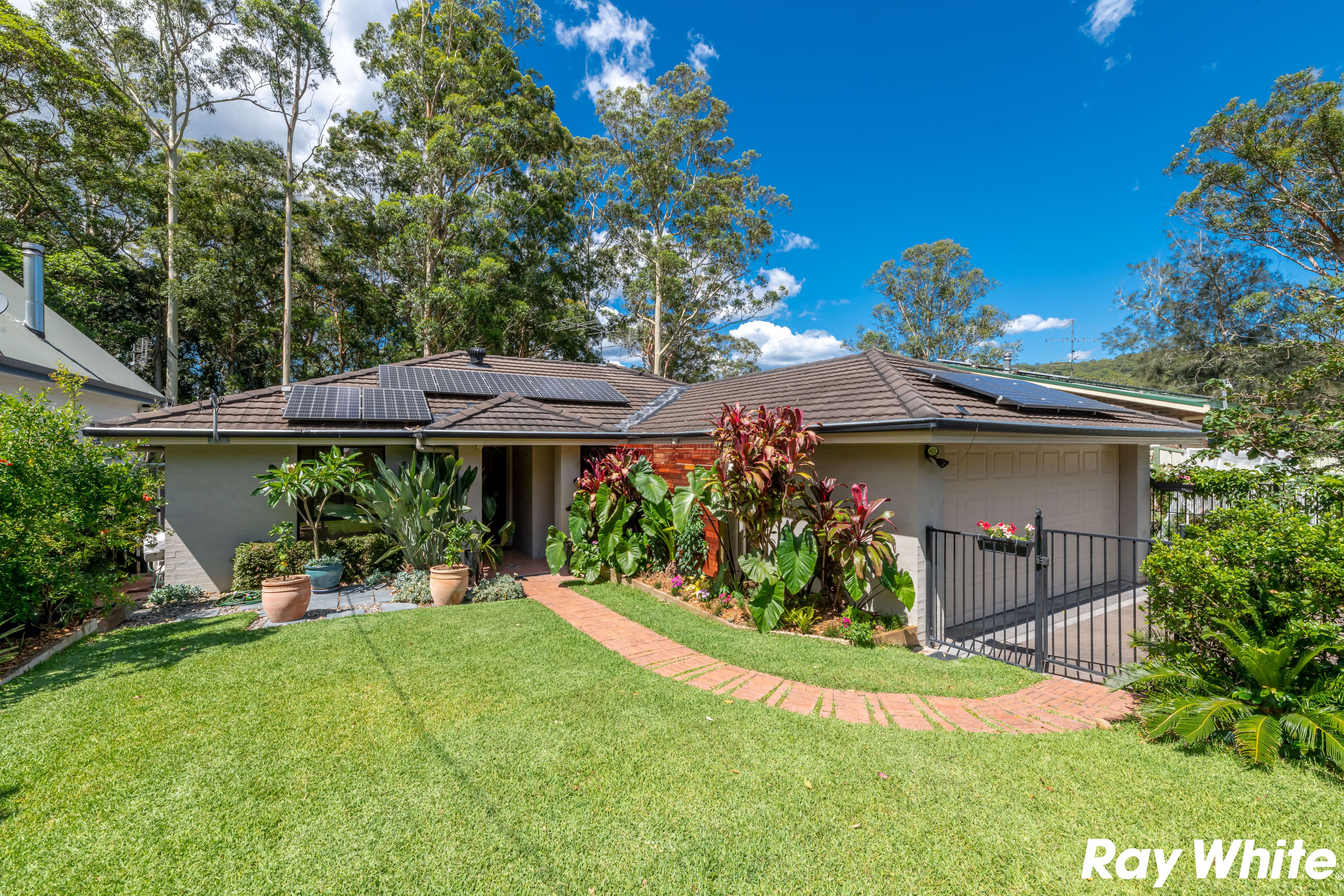 12 Windsor Street, Tarbuck Bay NSW 2428