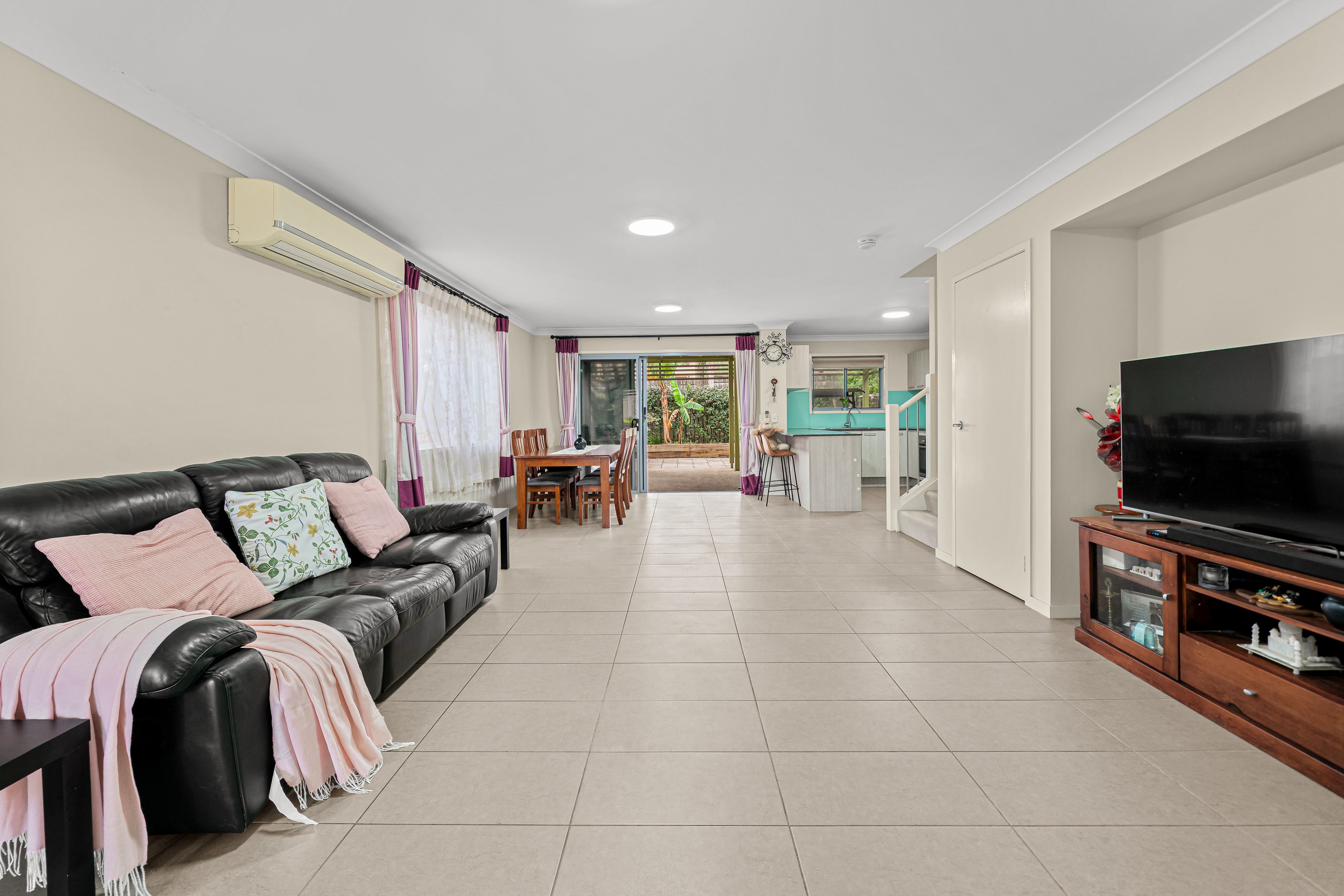 22/40 Lakefield Place — photo 3 of 30