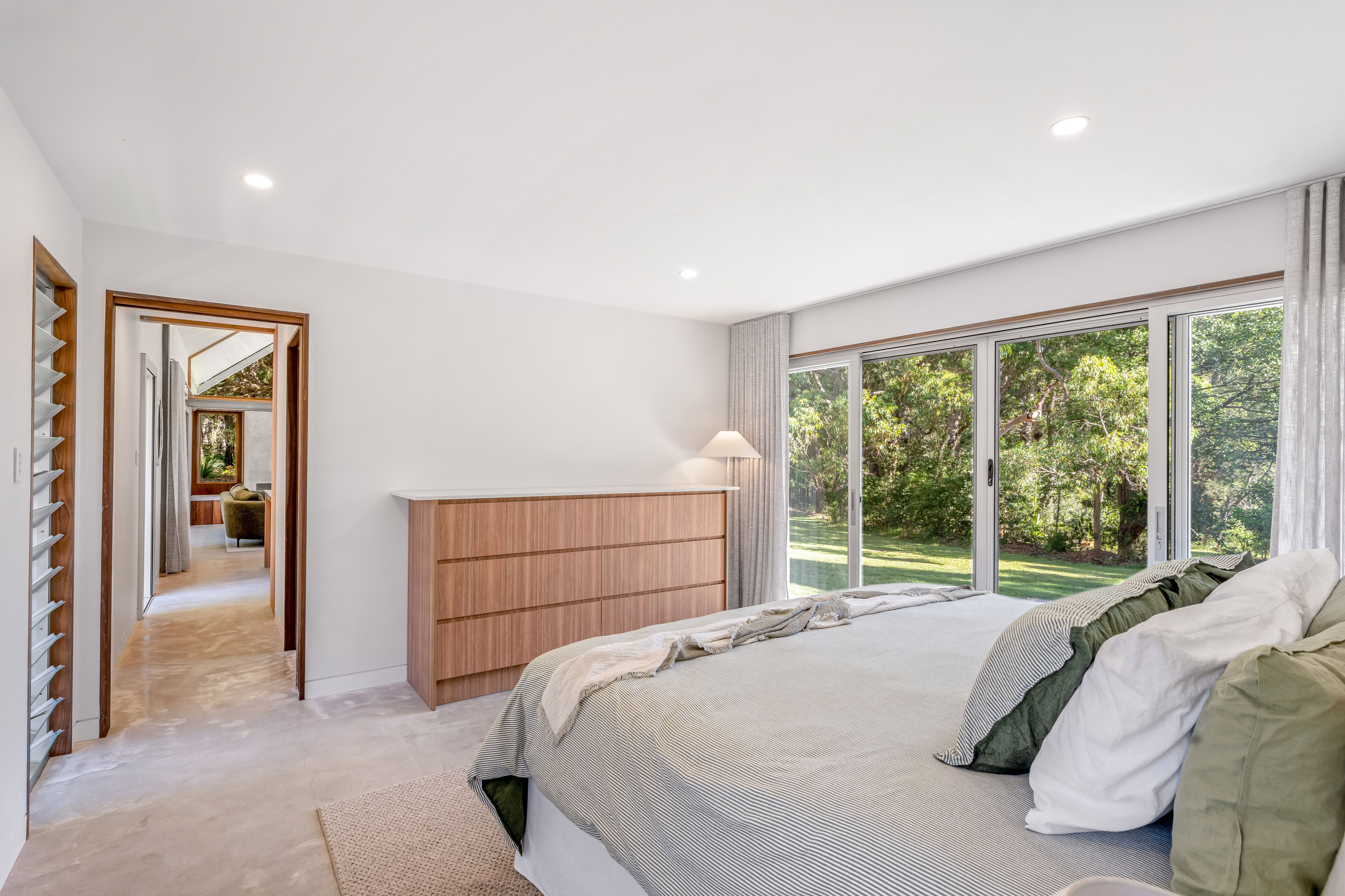 89A Wards Hill Road — photo 5 of 5