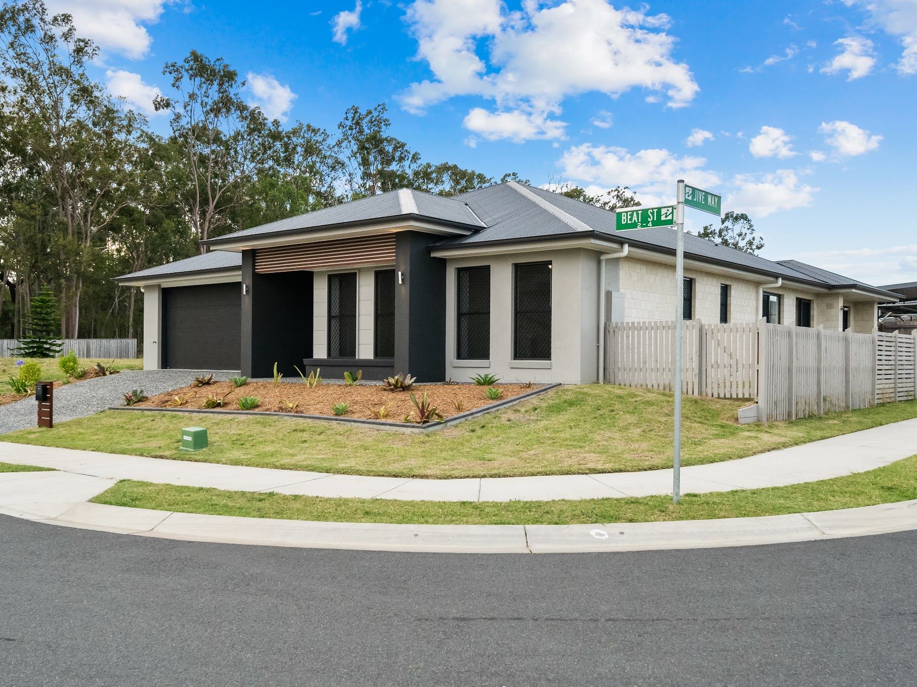 4 Beat Street, Ripley, QLD 4306