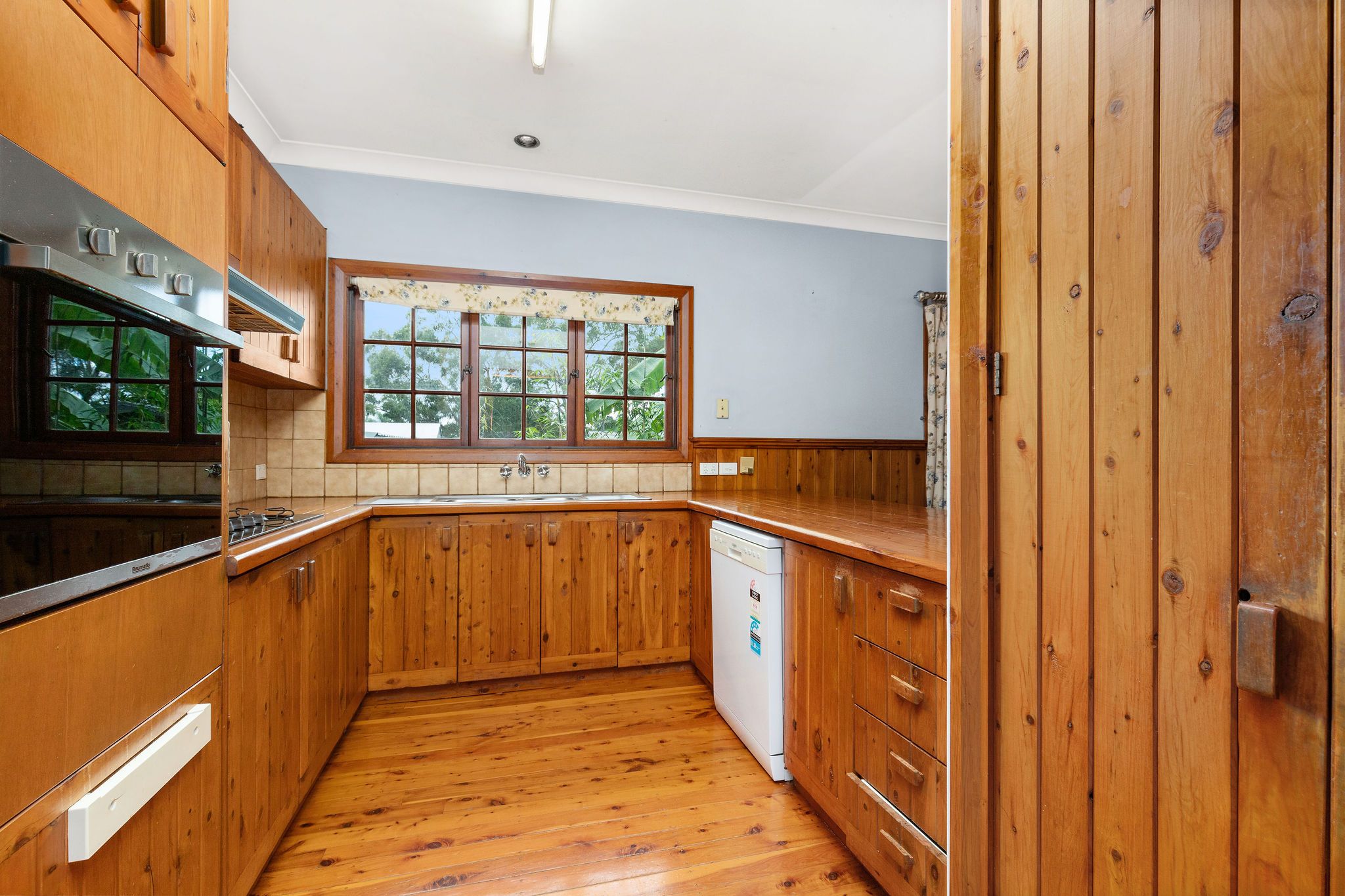 73 Frederick Street, Toowong, QLD 4066