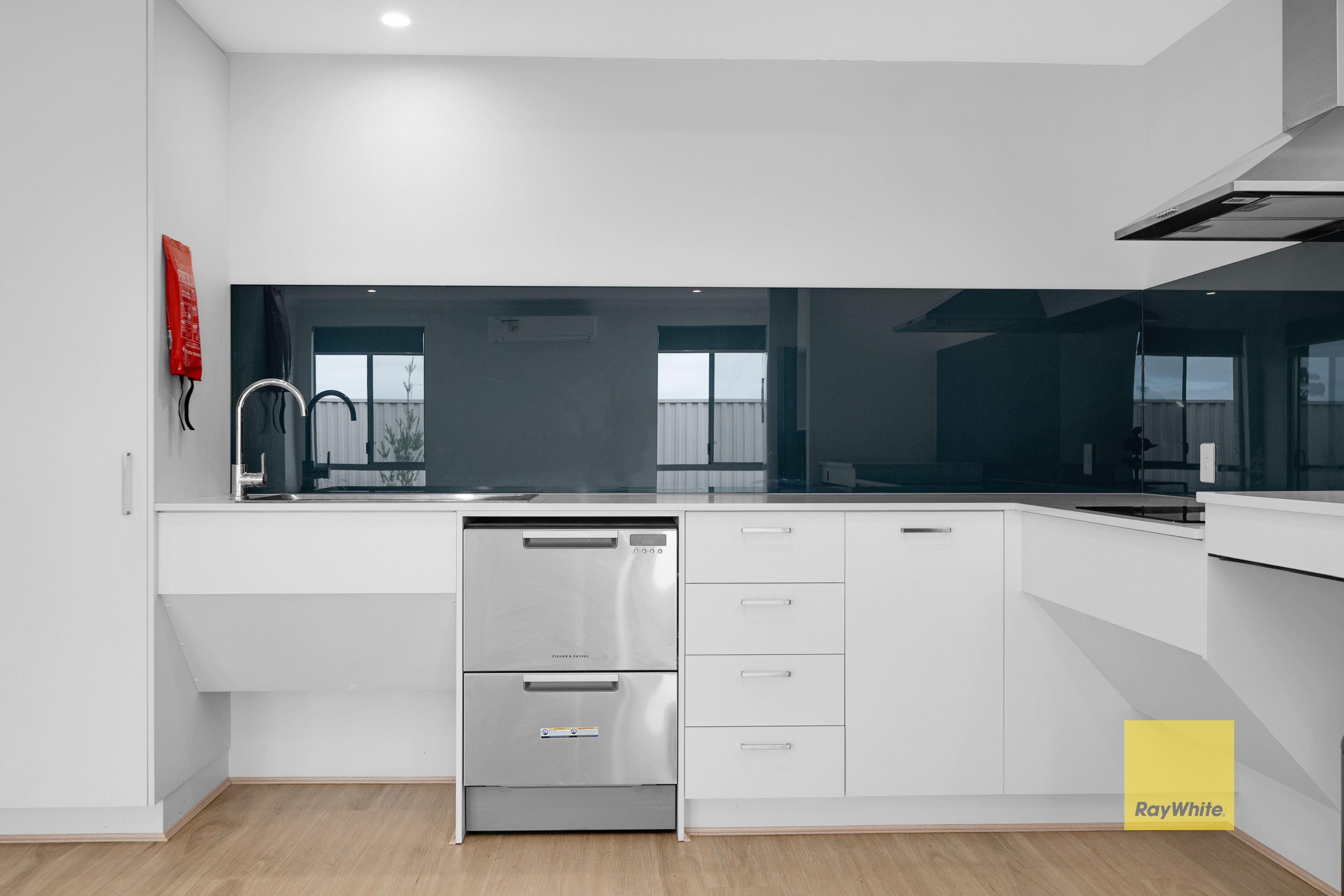 84 Vincent Road, Sinagra, WA 6065