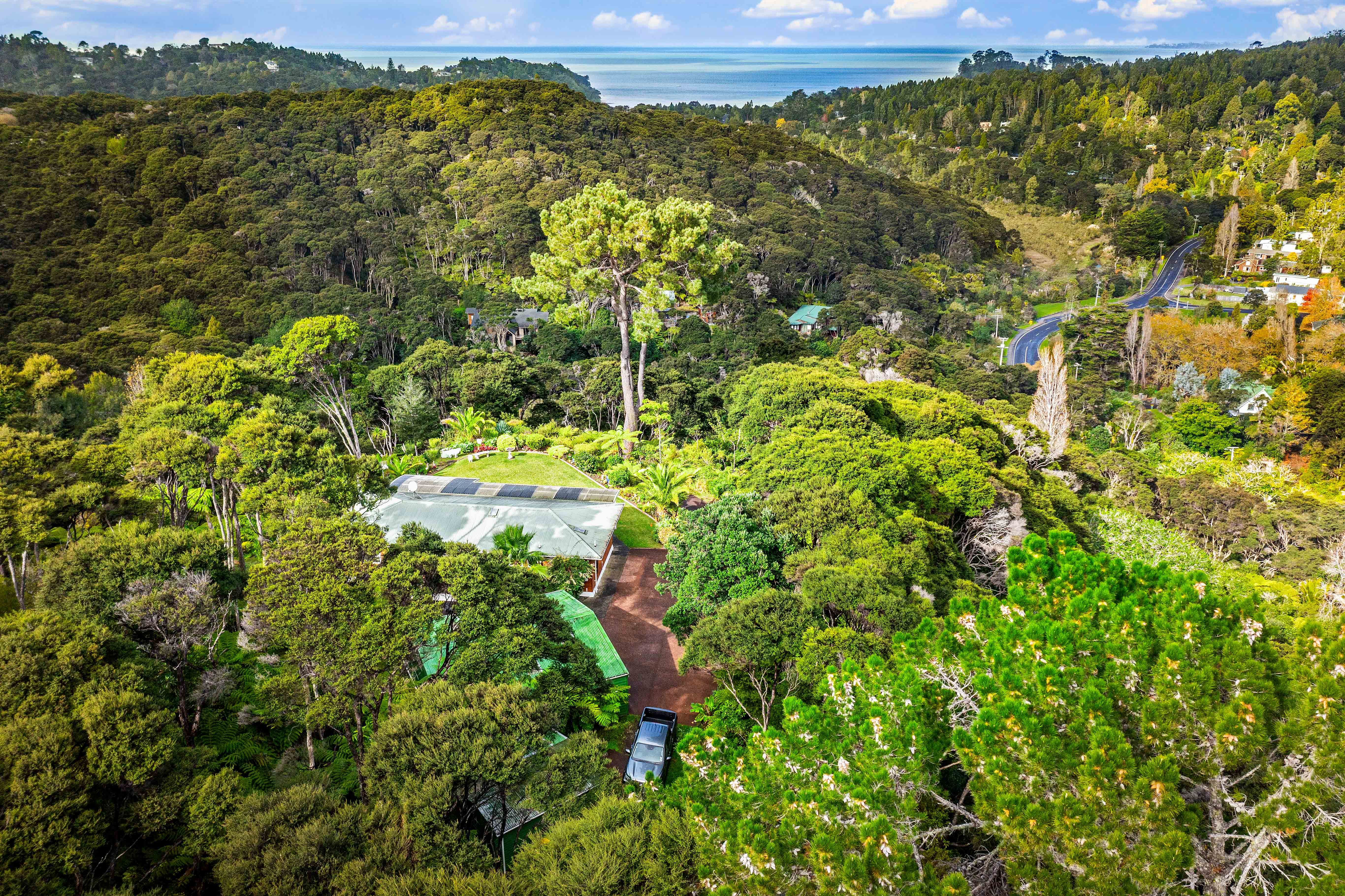 253 Laingholm Drive, Titirangi, Waitakere City