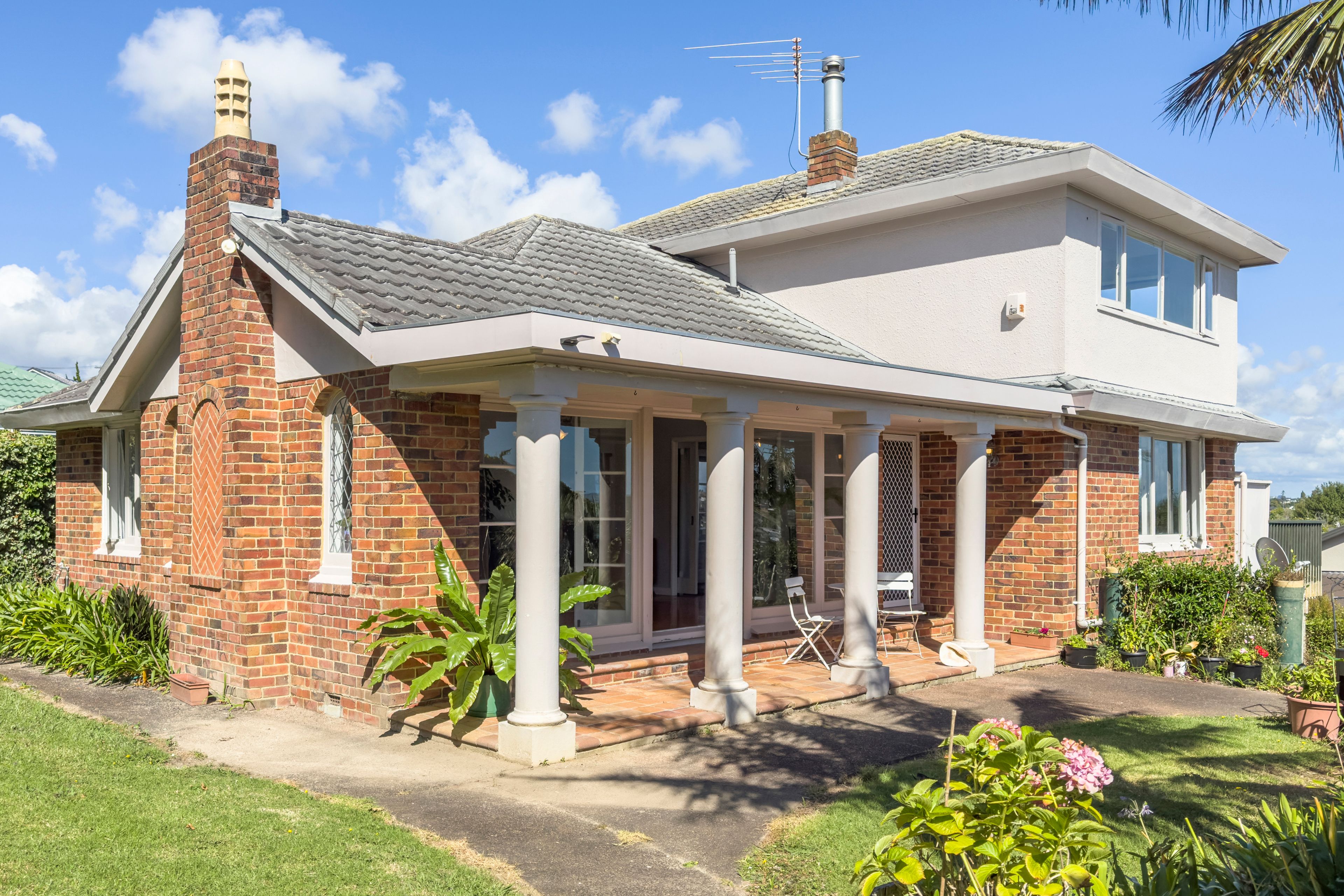 10 View Road, Shelly Park, Manukau City