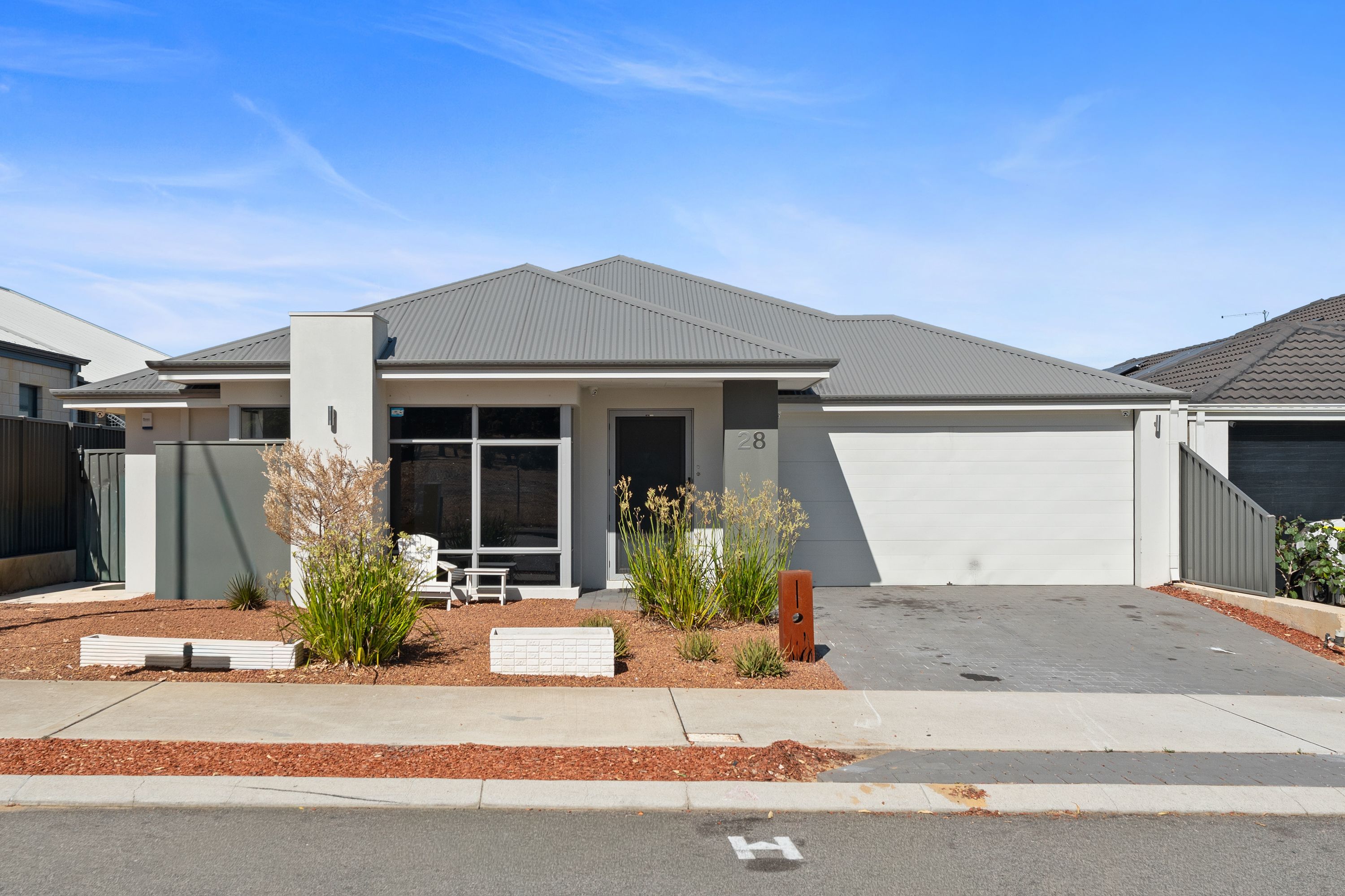 28 Sugarloaf Drive, Baldivis, WA 6171