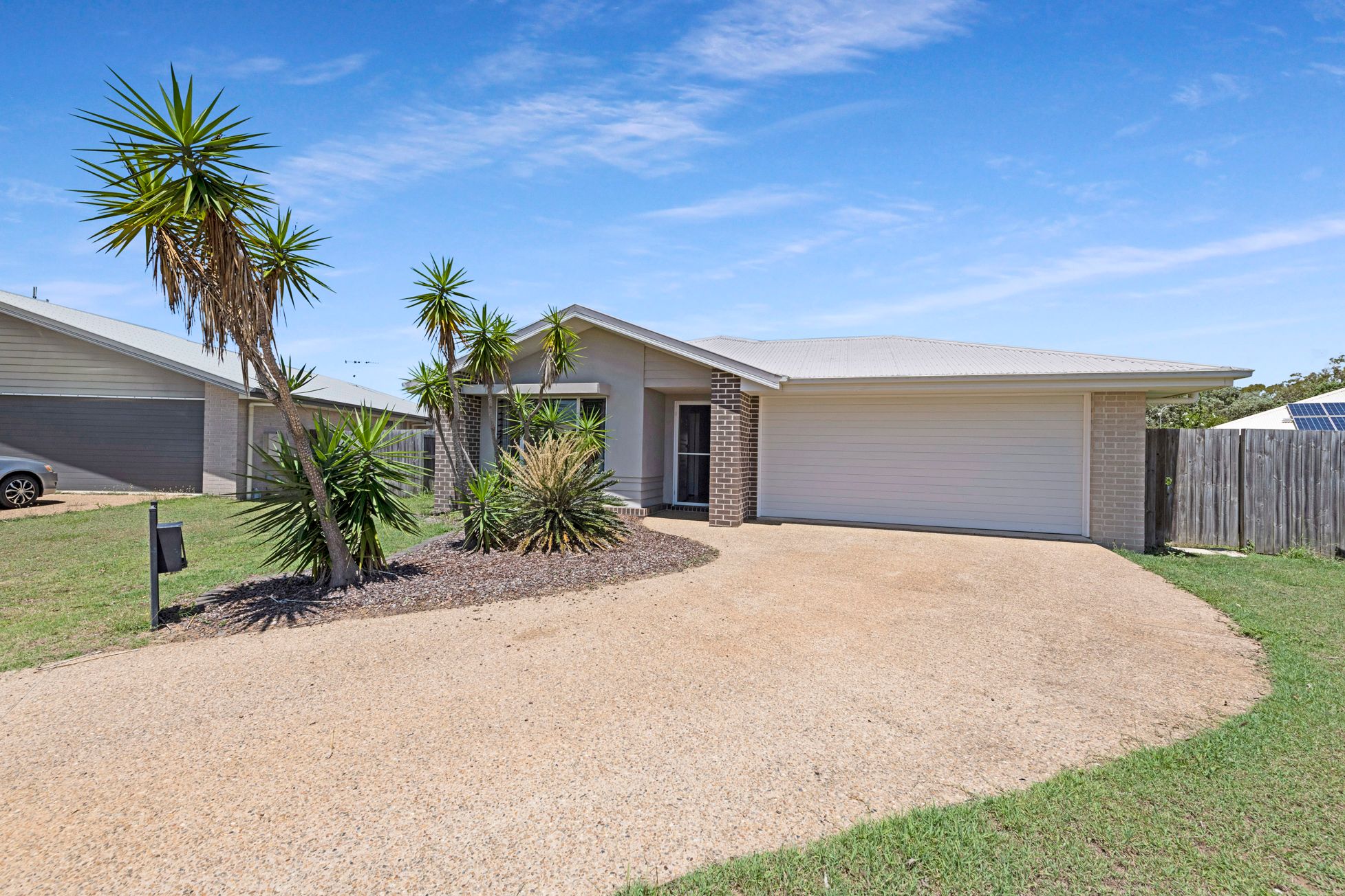 8 Satinwood Court, Moore Park Beach, QLD 4670