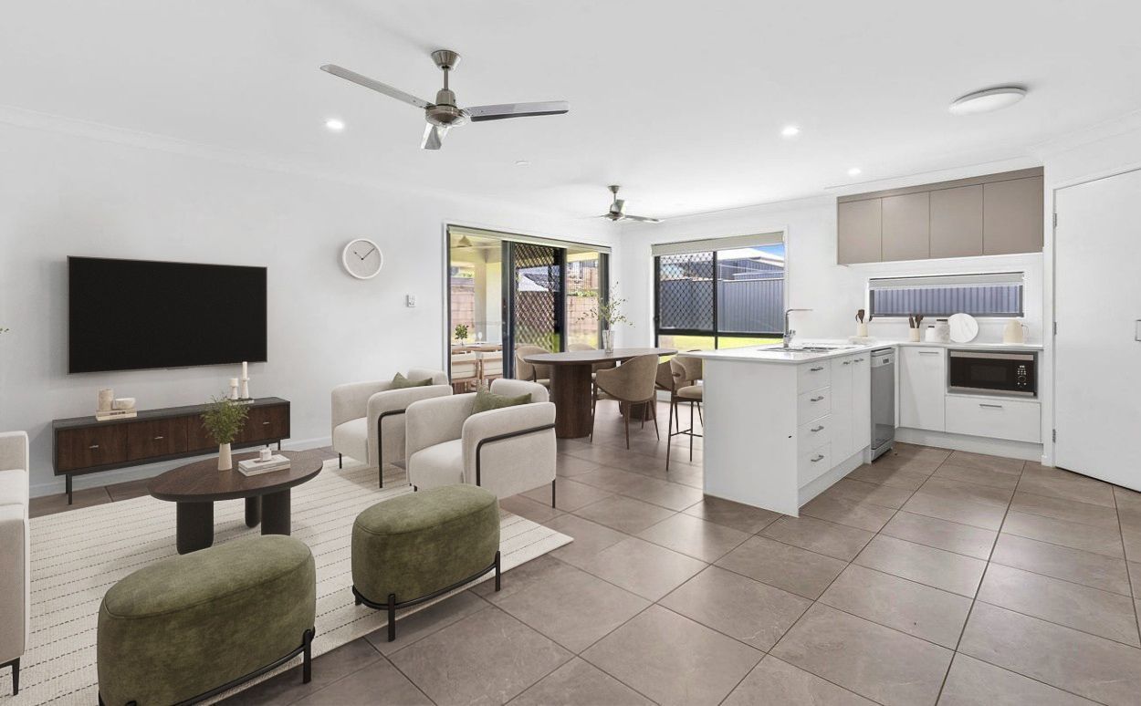 12 Balmoral Crescent — photo 3 of 11