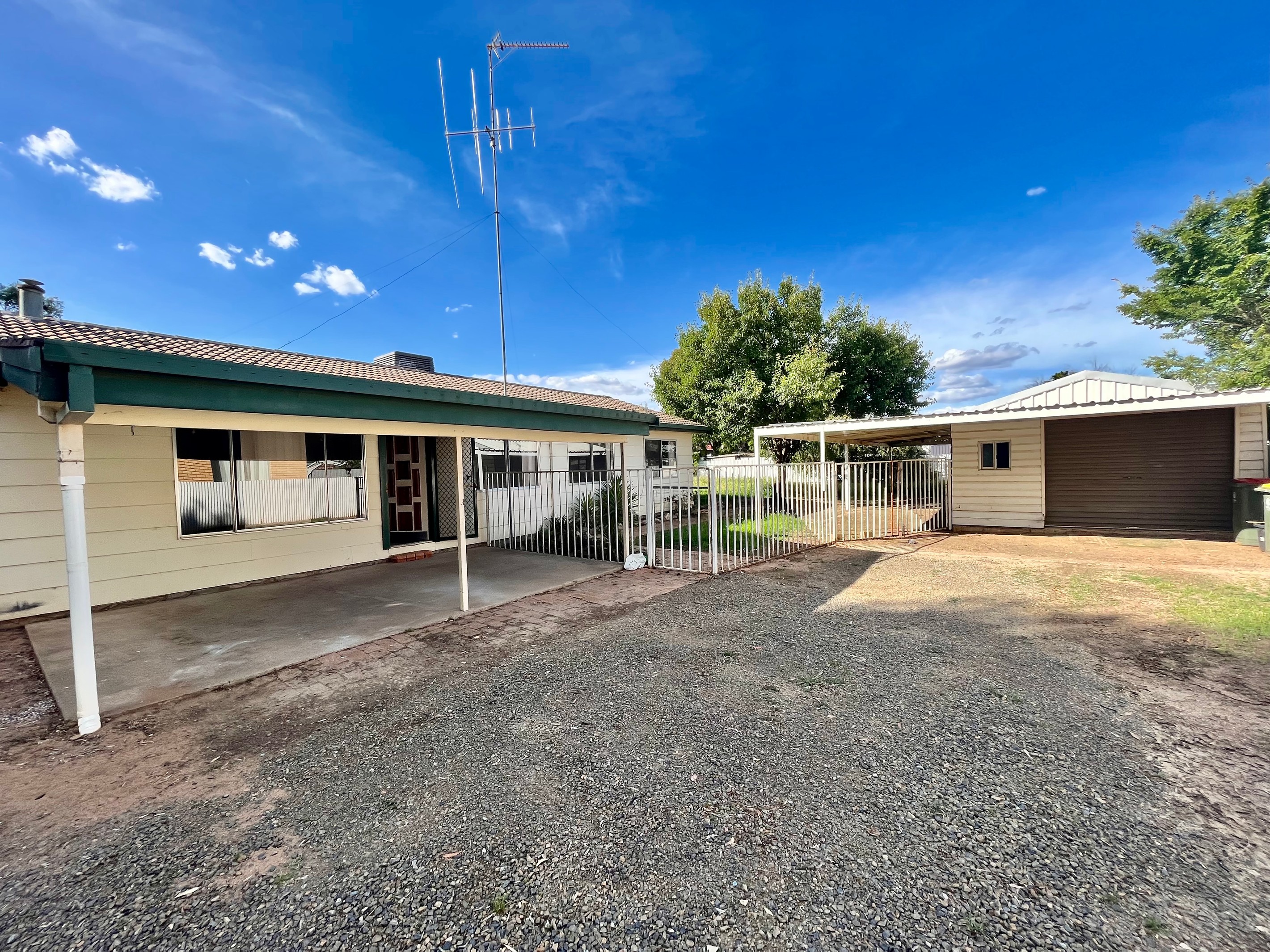 10 Bogan Gate Road, Forbes, NSW 2871