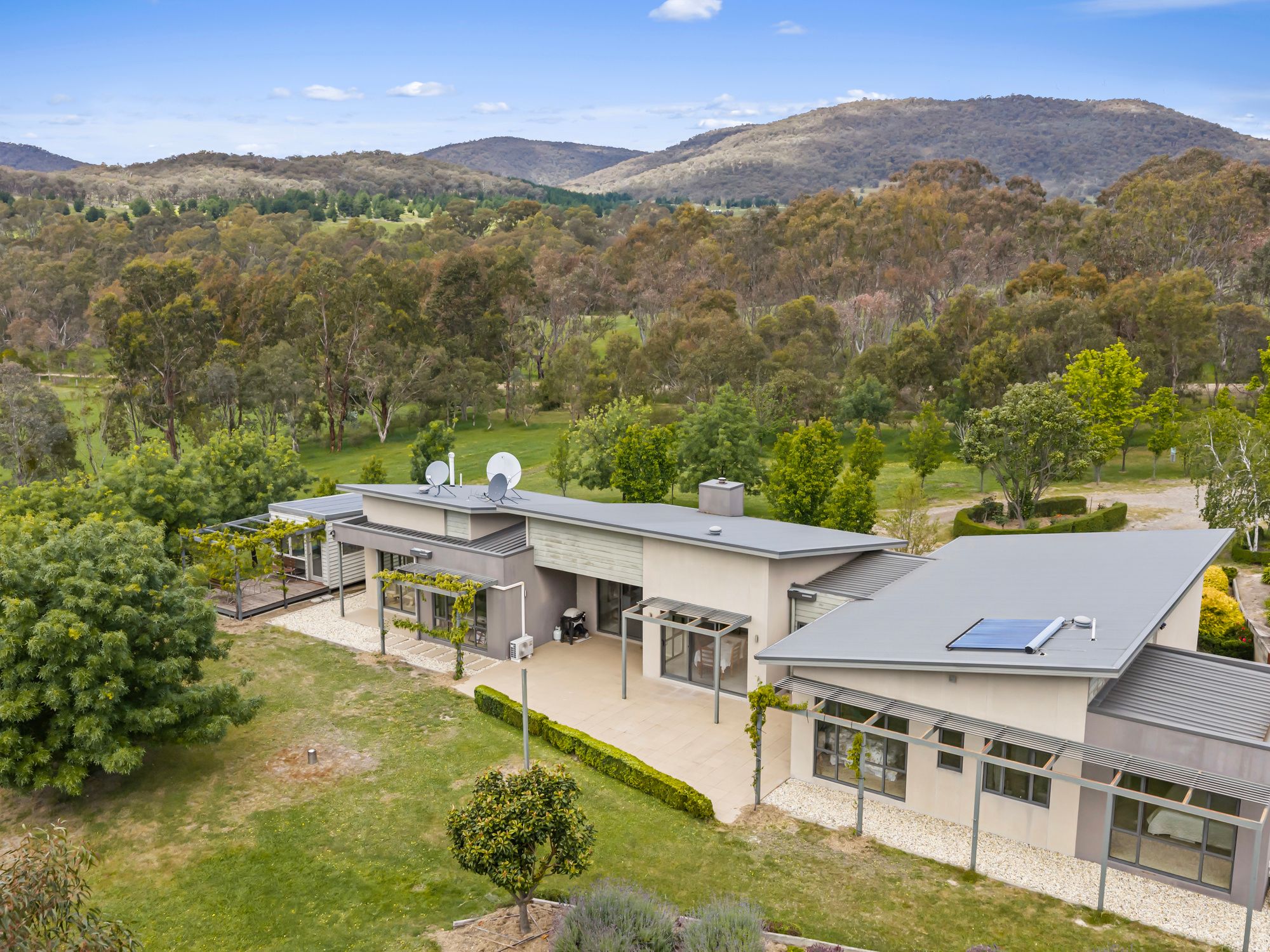 32 Larkin Road — photo 14 of 15