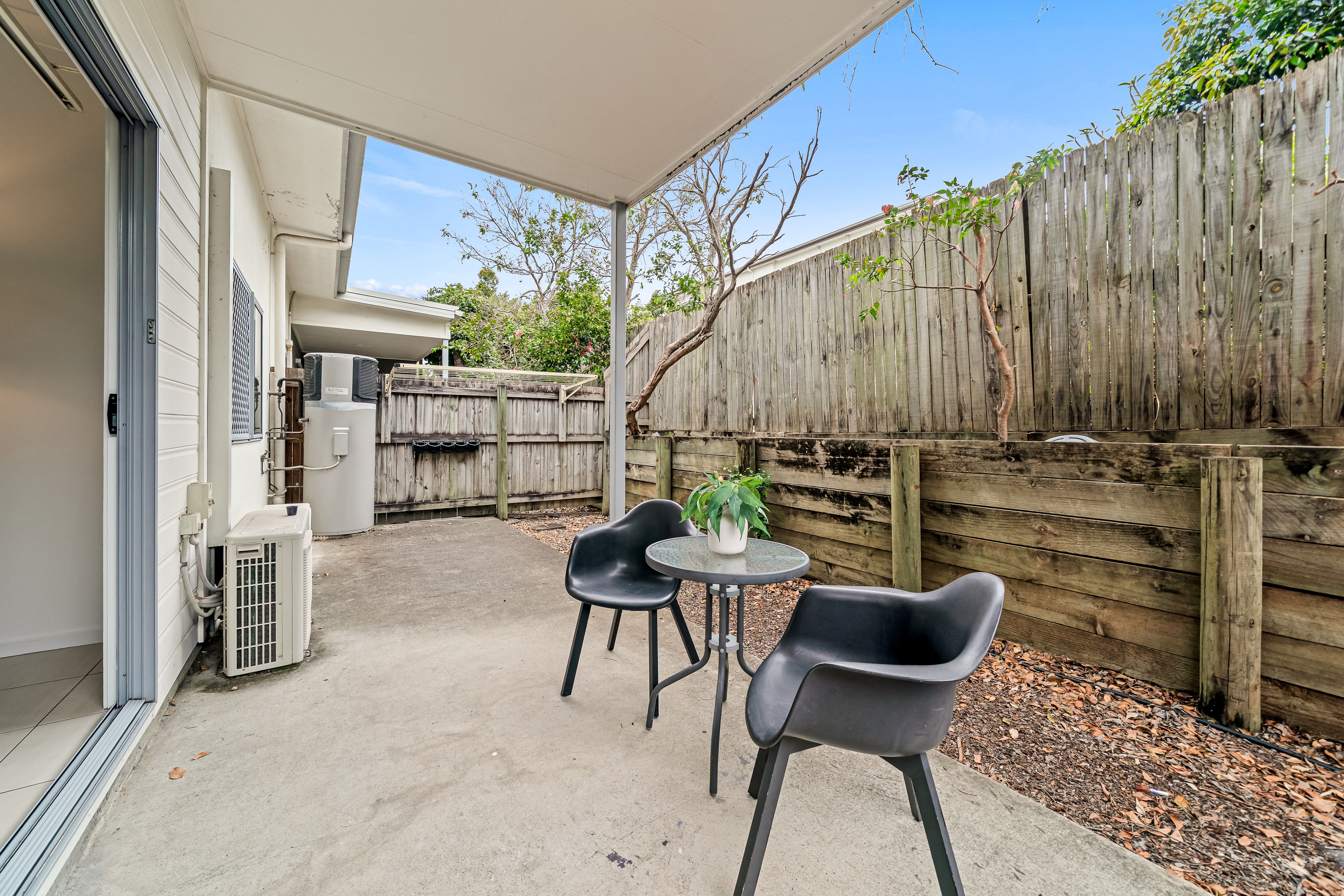 12/2-10 CASCADE Drive — photo 15 of 18