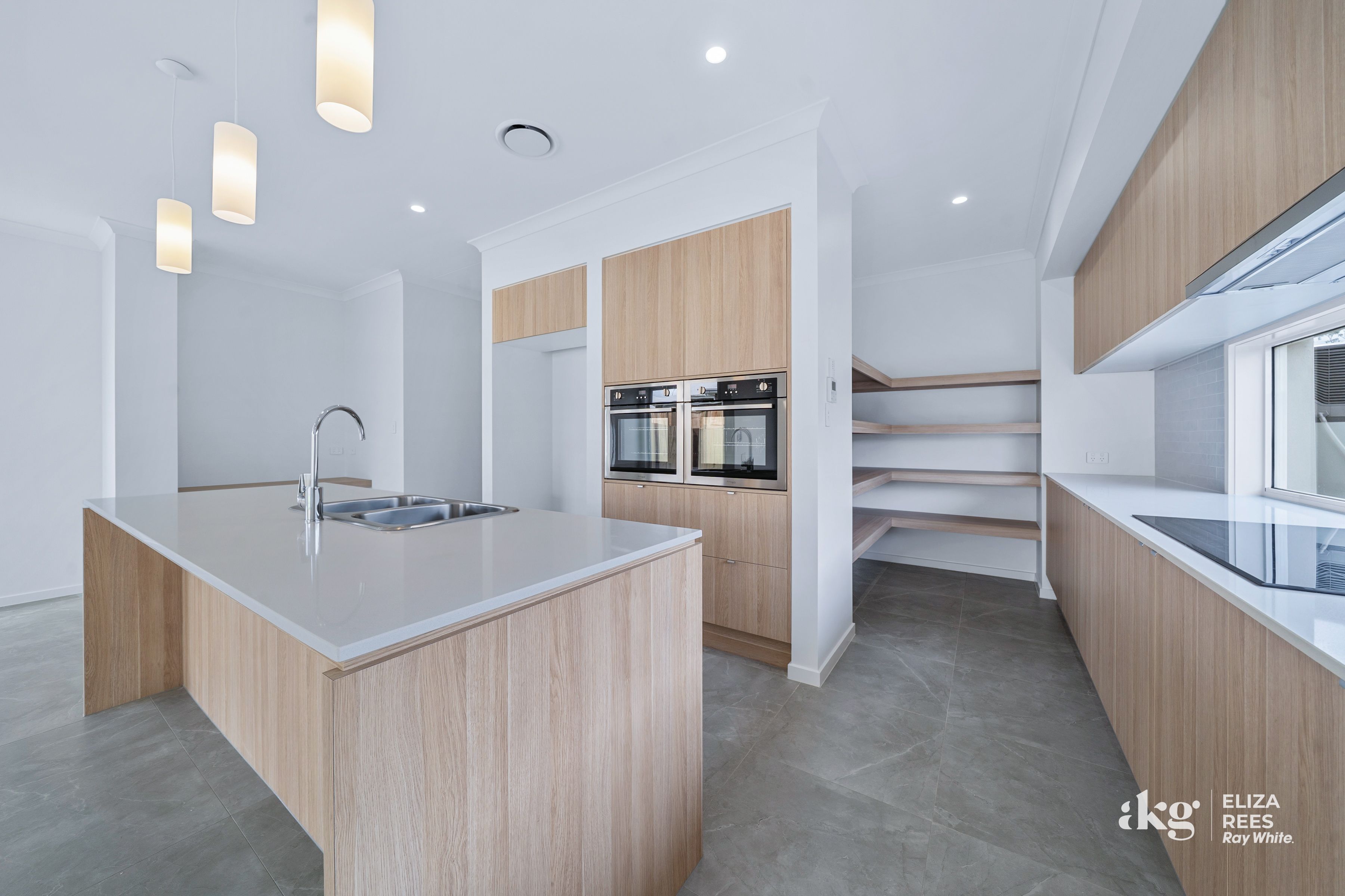 29 Sangria Avenue — photo 8 of 27