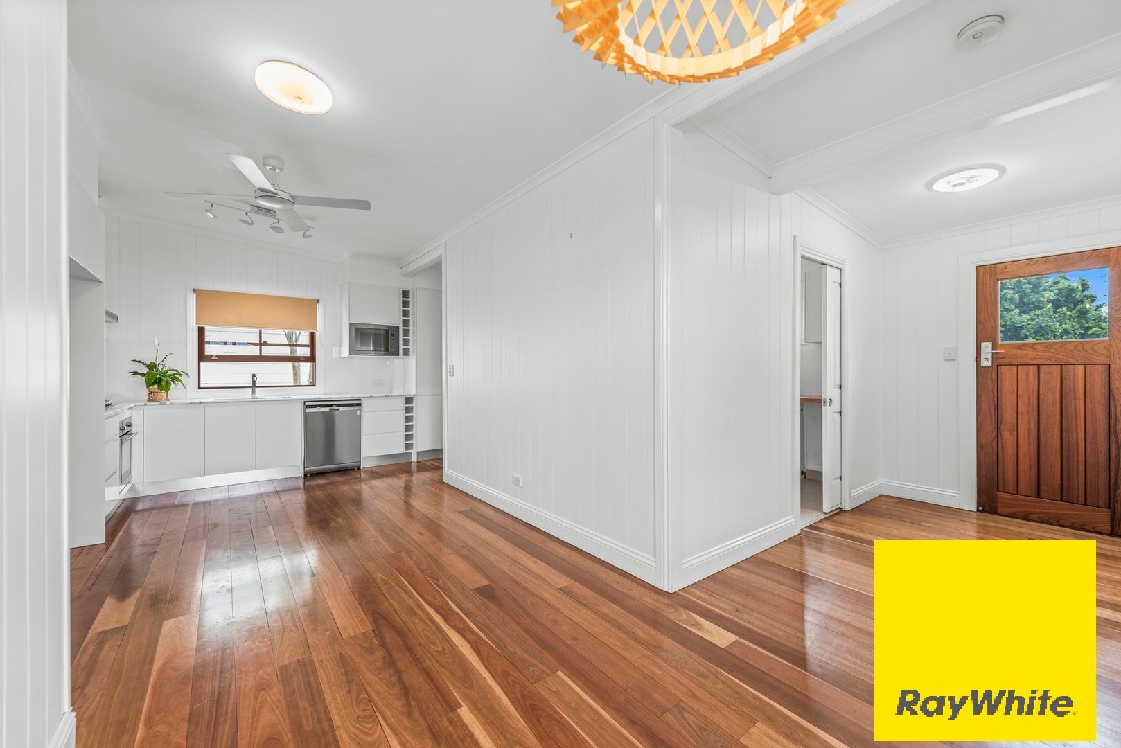 24 Torrens Street, Annerley, QLD 4103