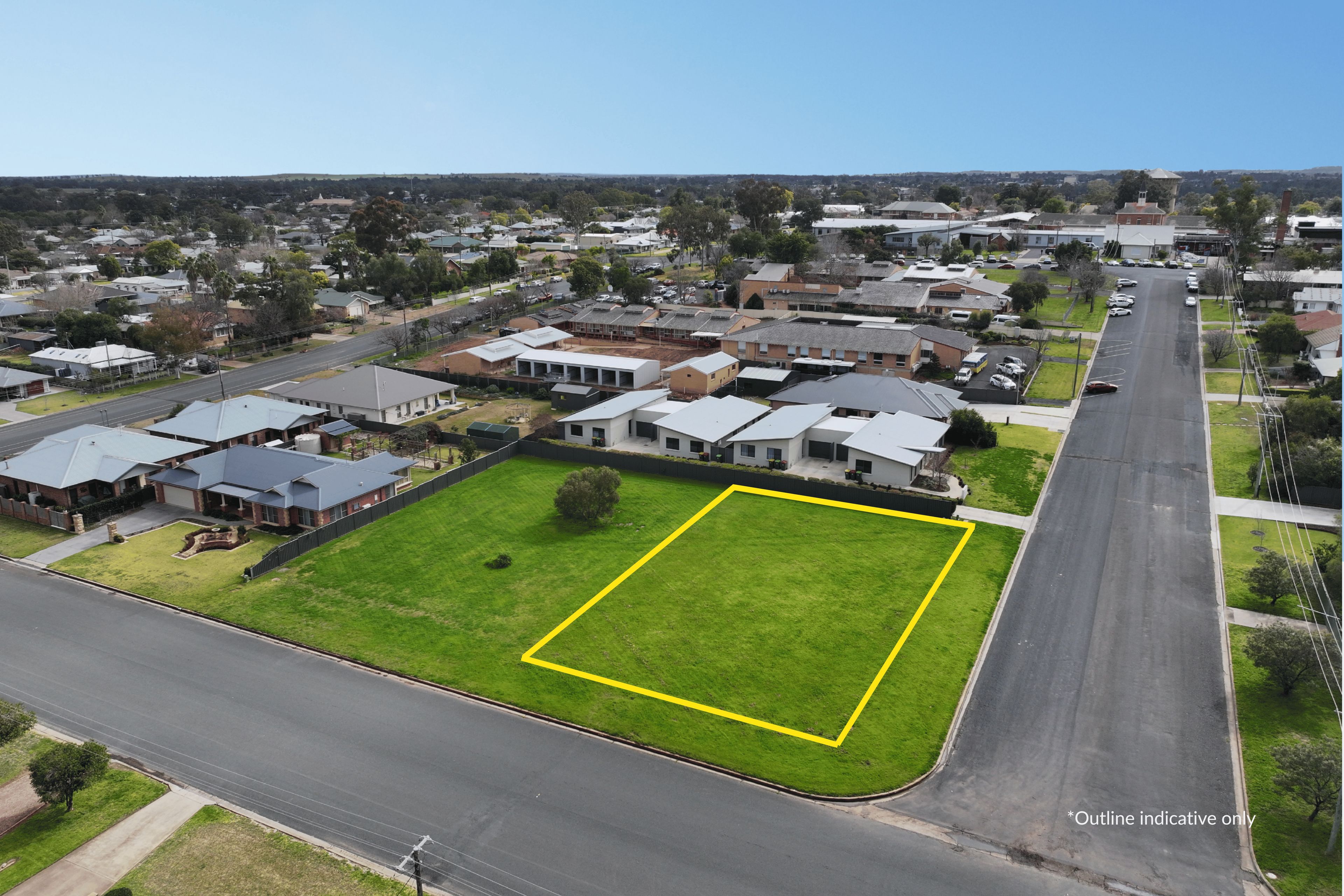 12D Bathurst Street — photo from Ray White Parkes