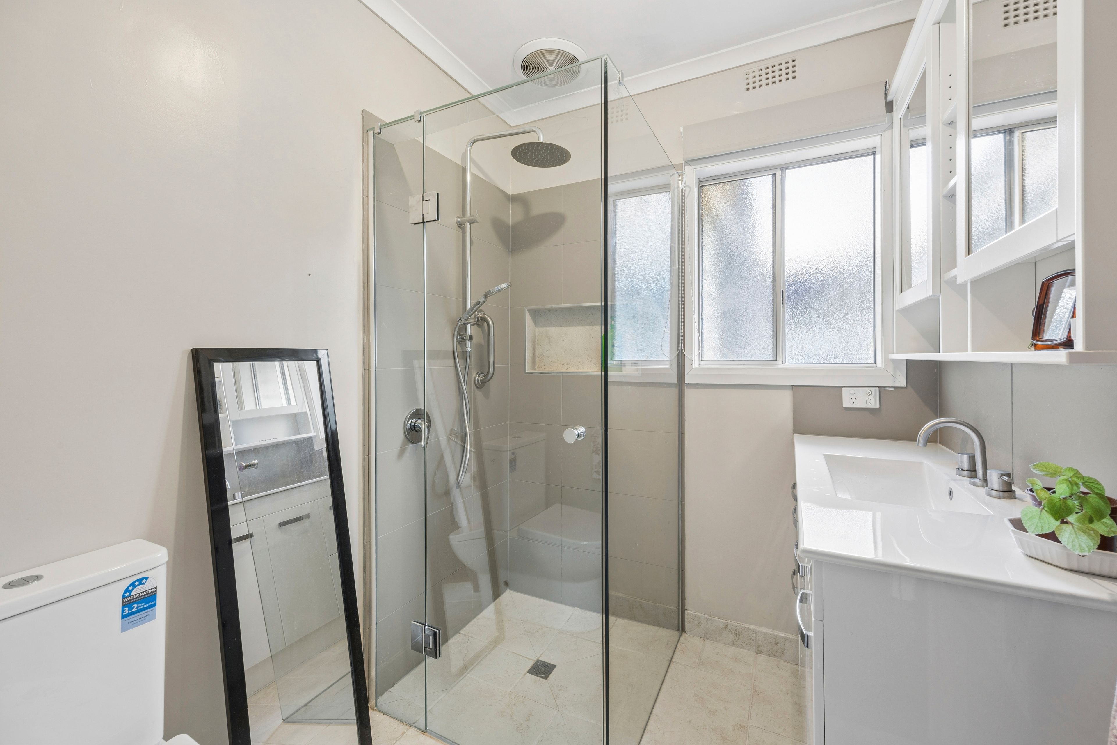 77 Oman Street — photo 8 of 15